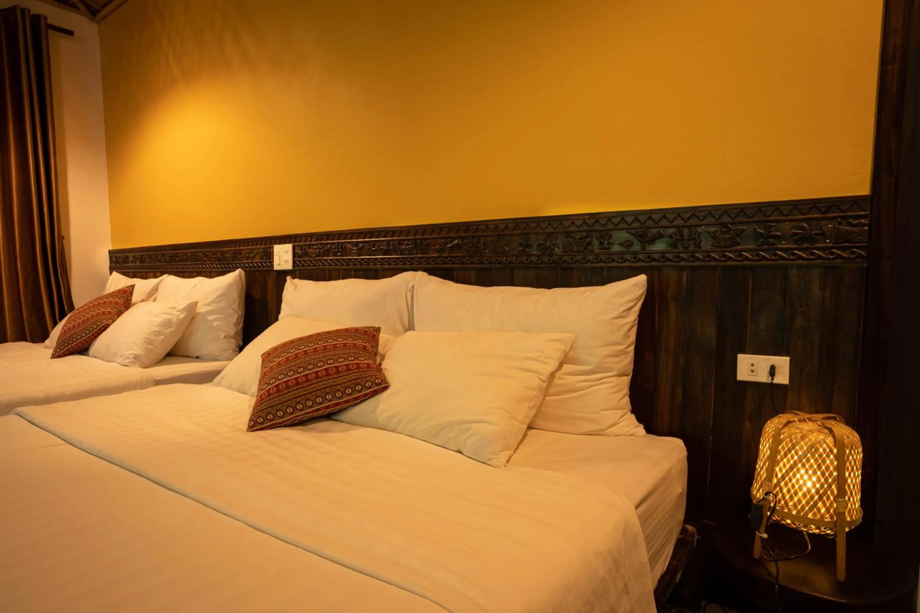 Bed in Trang An Ecolodge