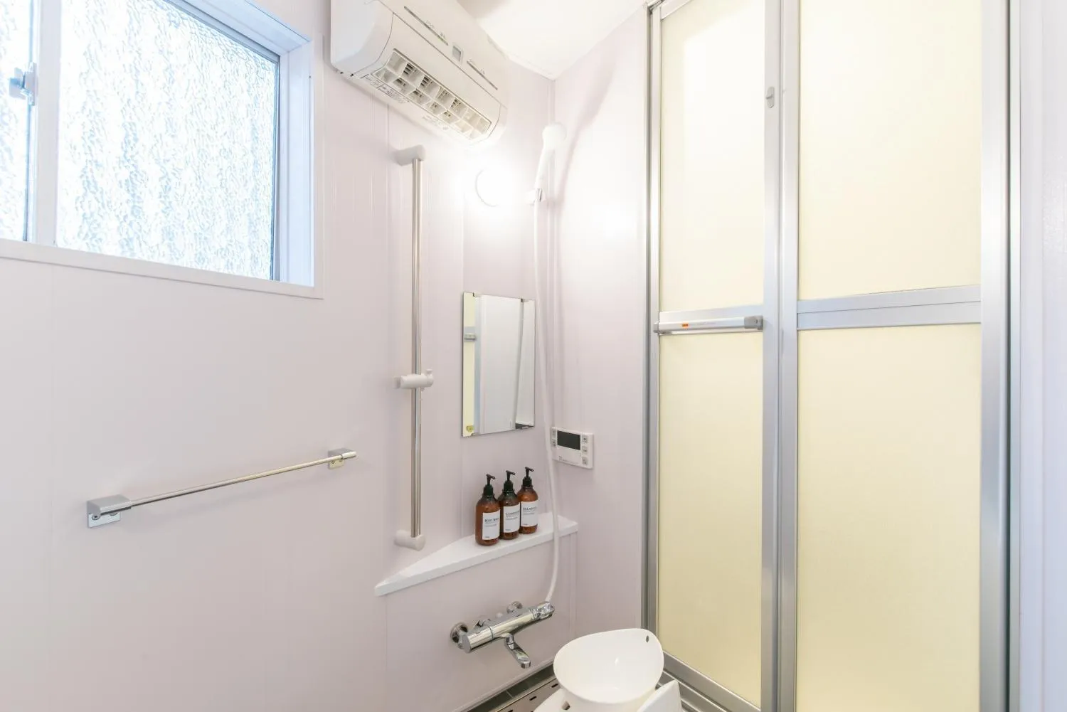 Bathroom in REN Kitamatsunoki