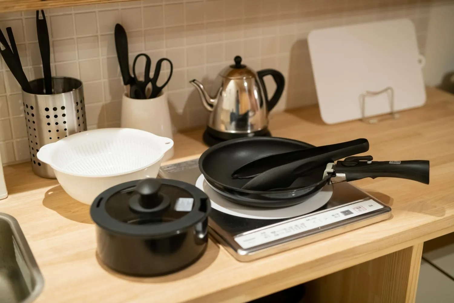 Kitchen or kitchenette in REN Kitamatsunoki