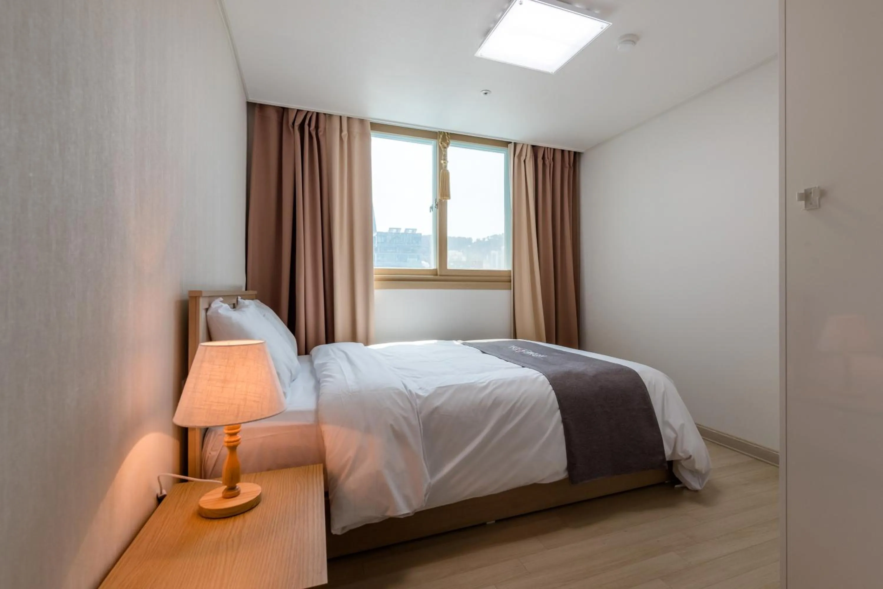 Bedroom, Bed in JS Residence Hotel Okpo