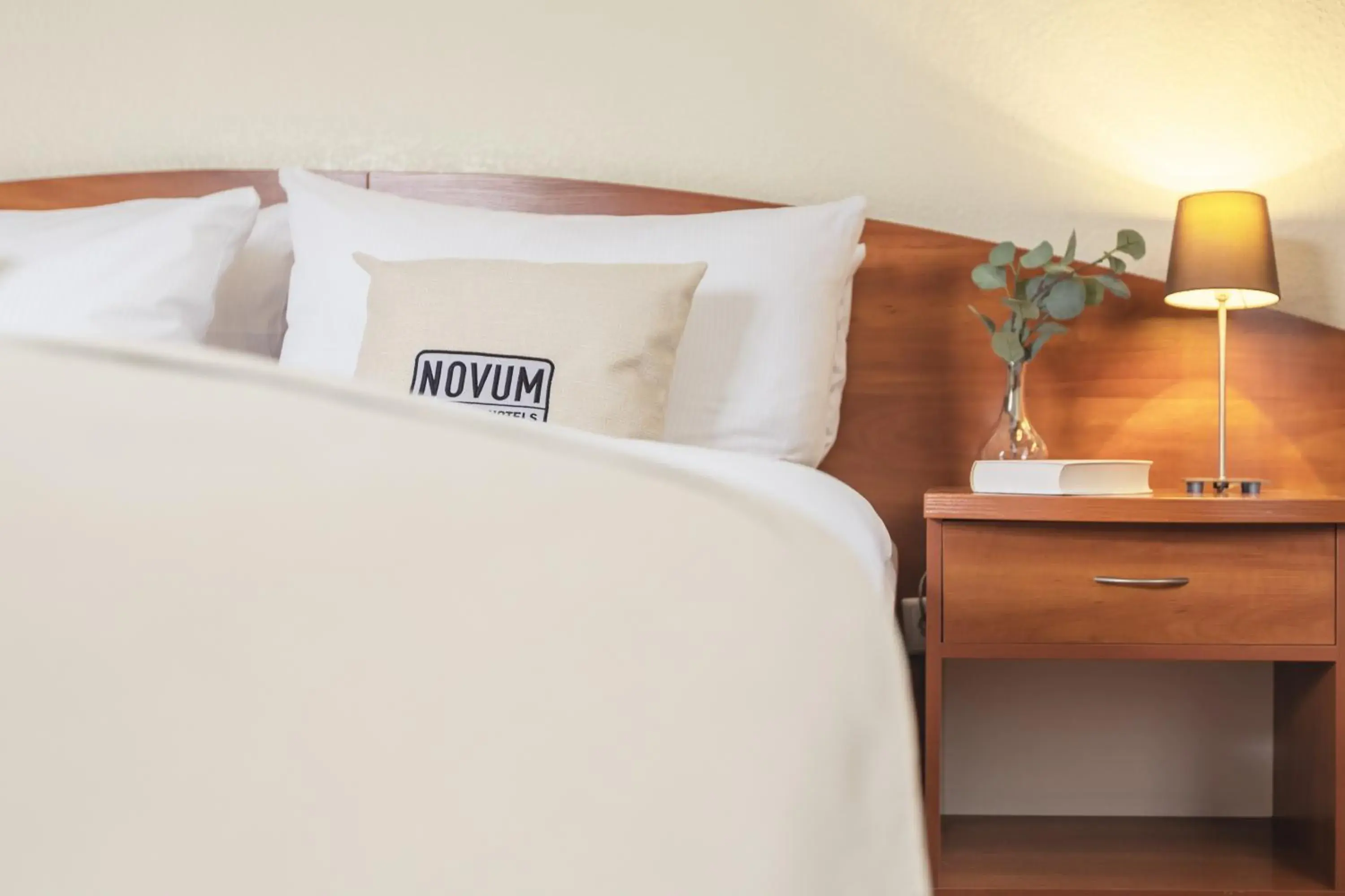 Bed in Hotel Hamburg Stadtzentrum Bed in Hotel Hamburg Stadtzentrum