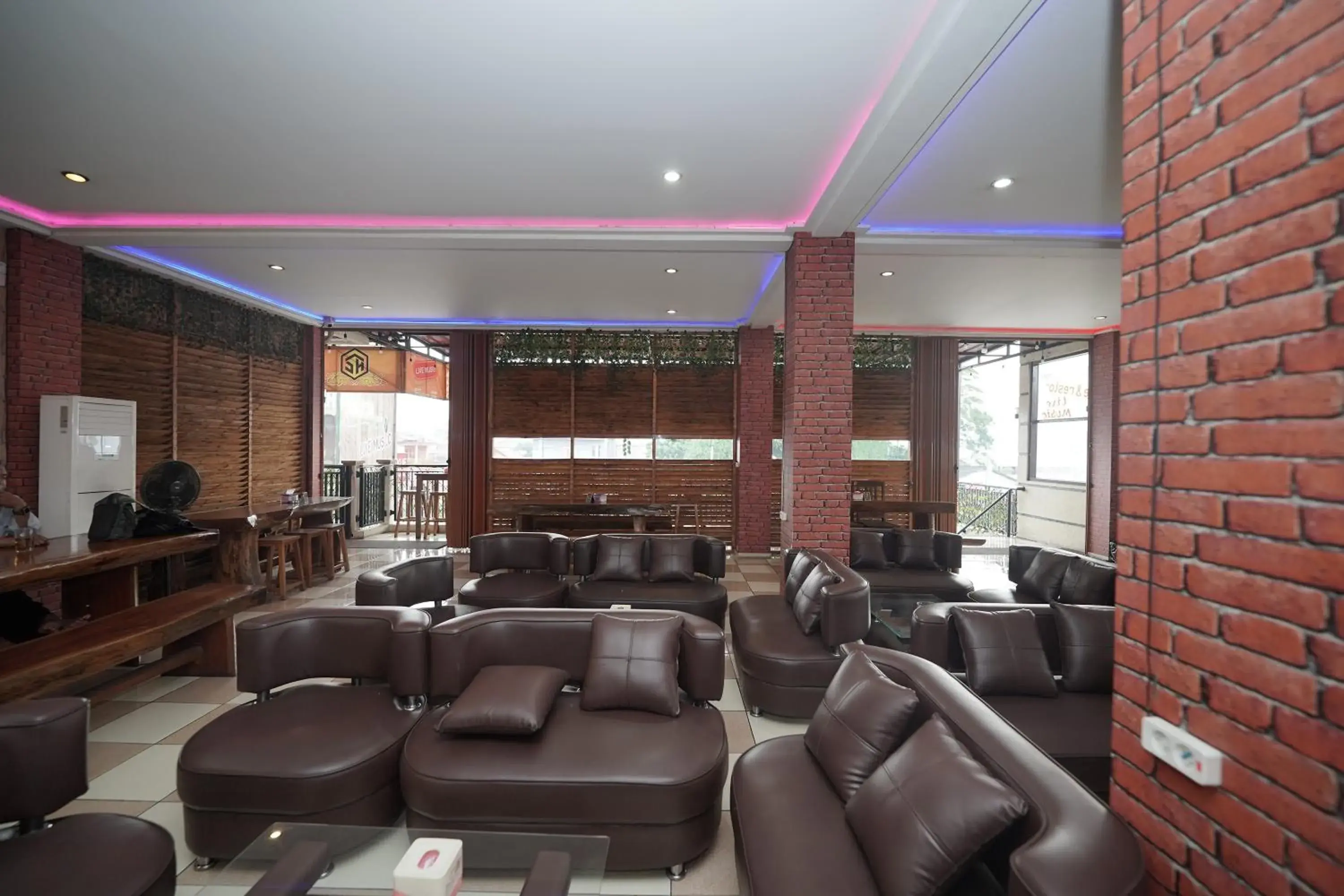 Restaurant/places to eat in Hotel Soreang Restaurant/places to eat in Hotel Soreang