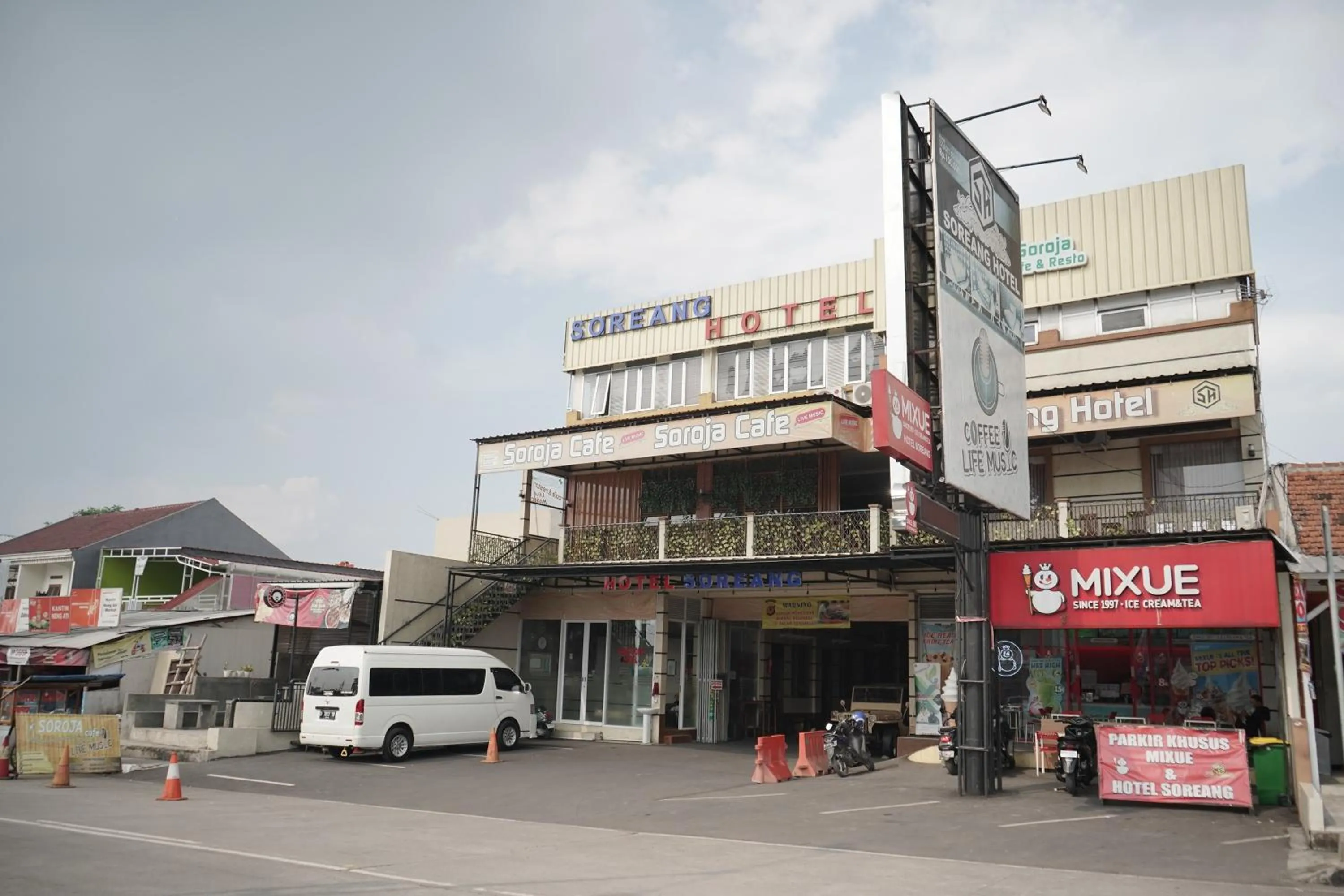 Property building in Hotel Soreang