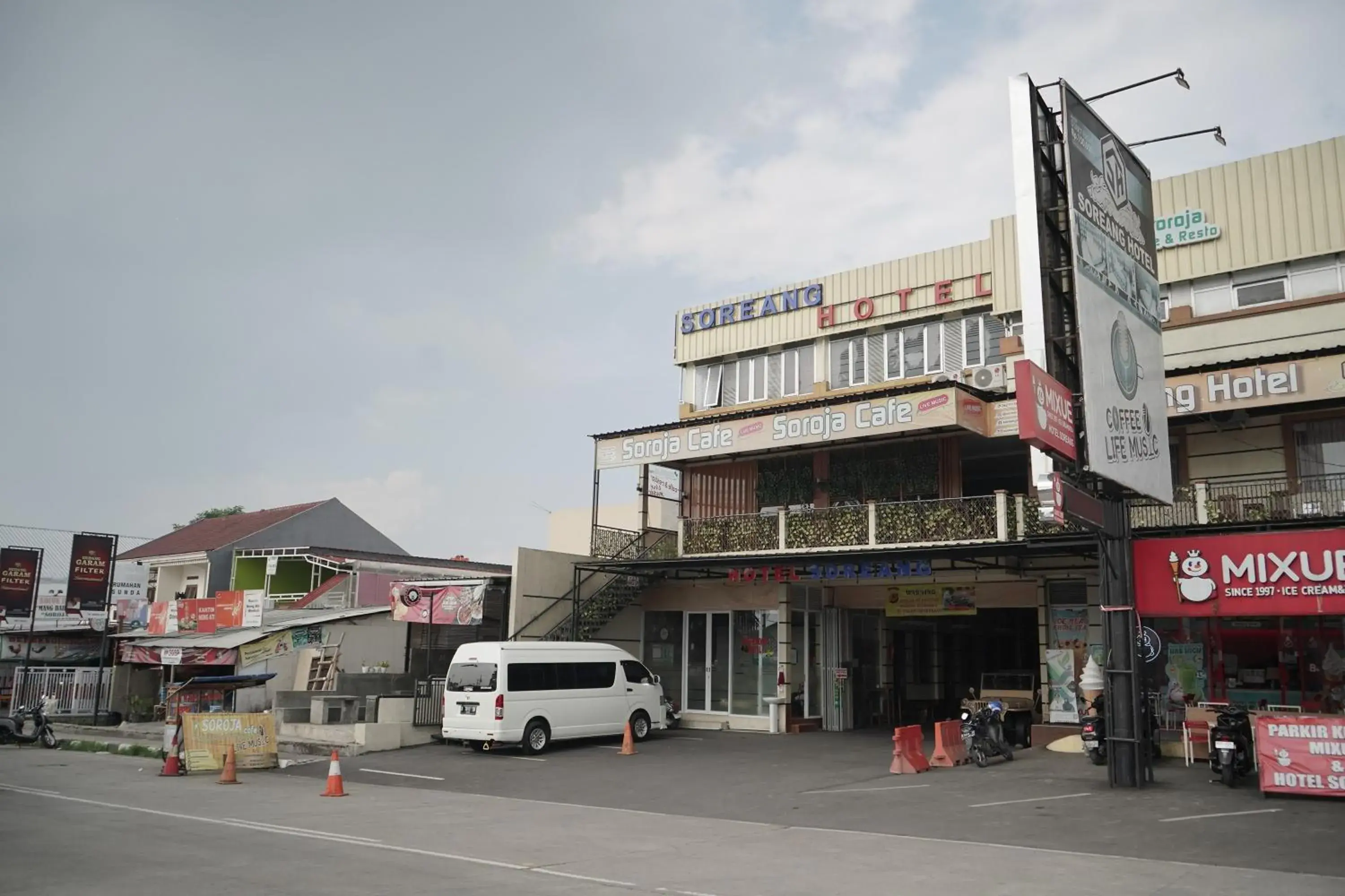 Property building in Hotel Soreang Property building in Hotel Soreang