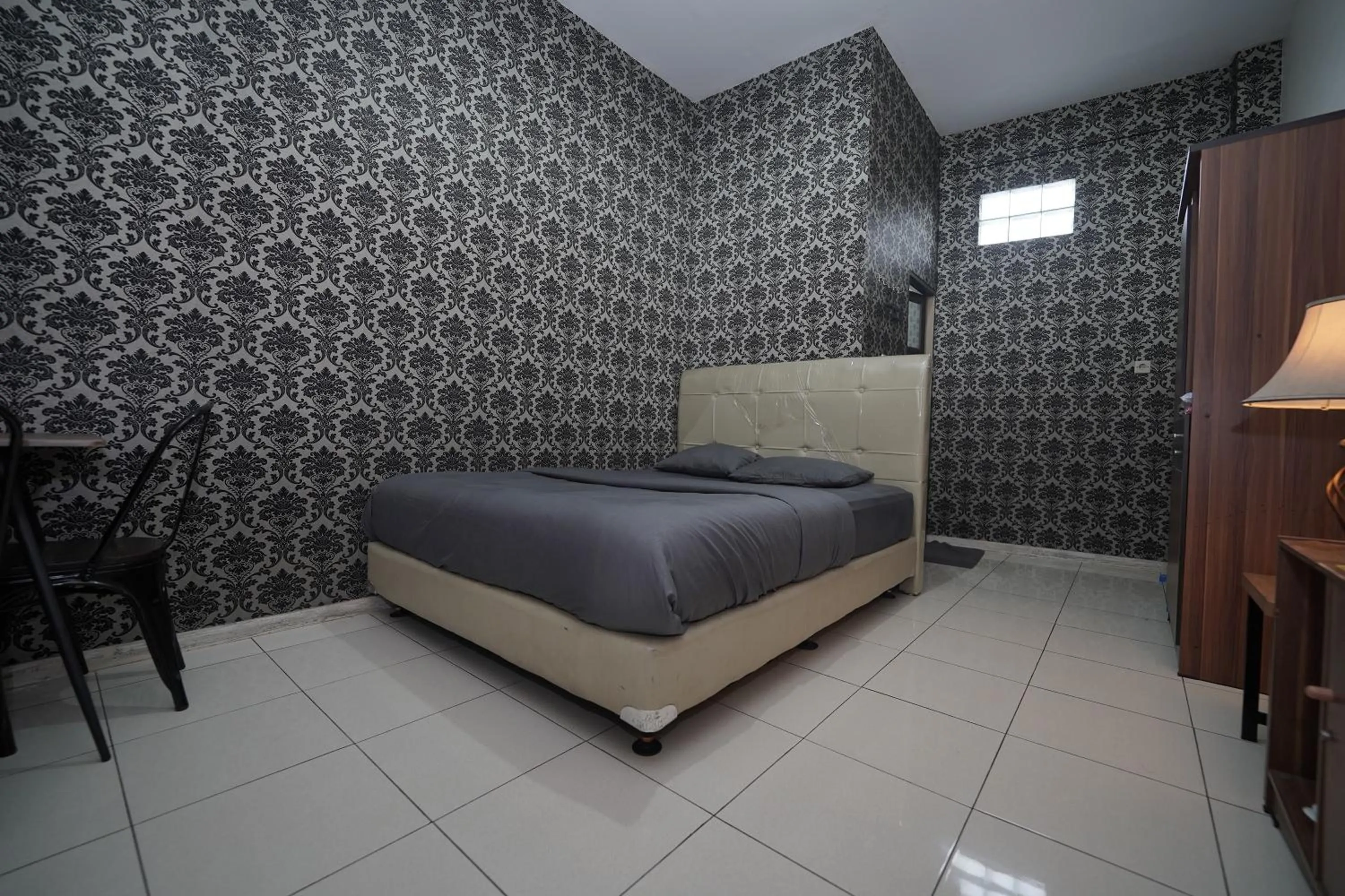 Bedroom, Bed in Hotel Soreang