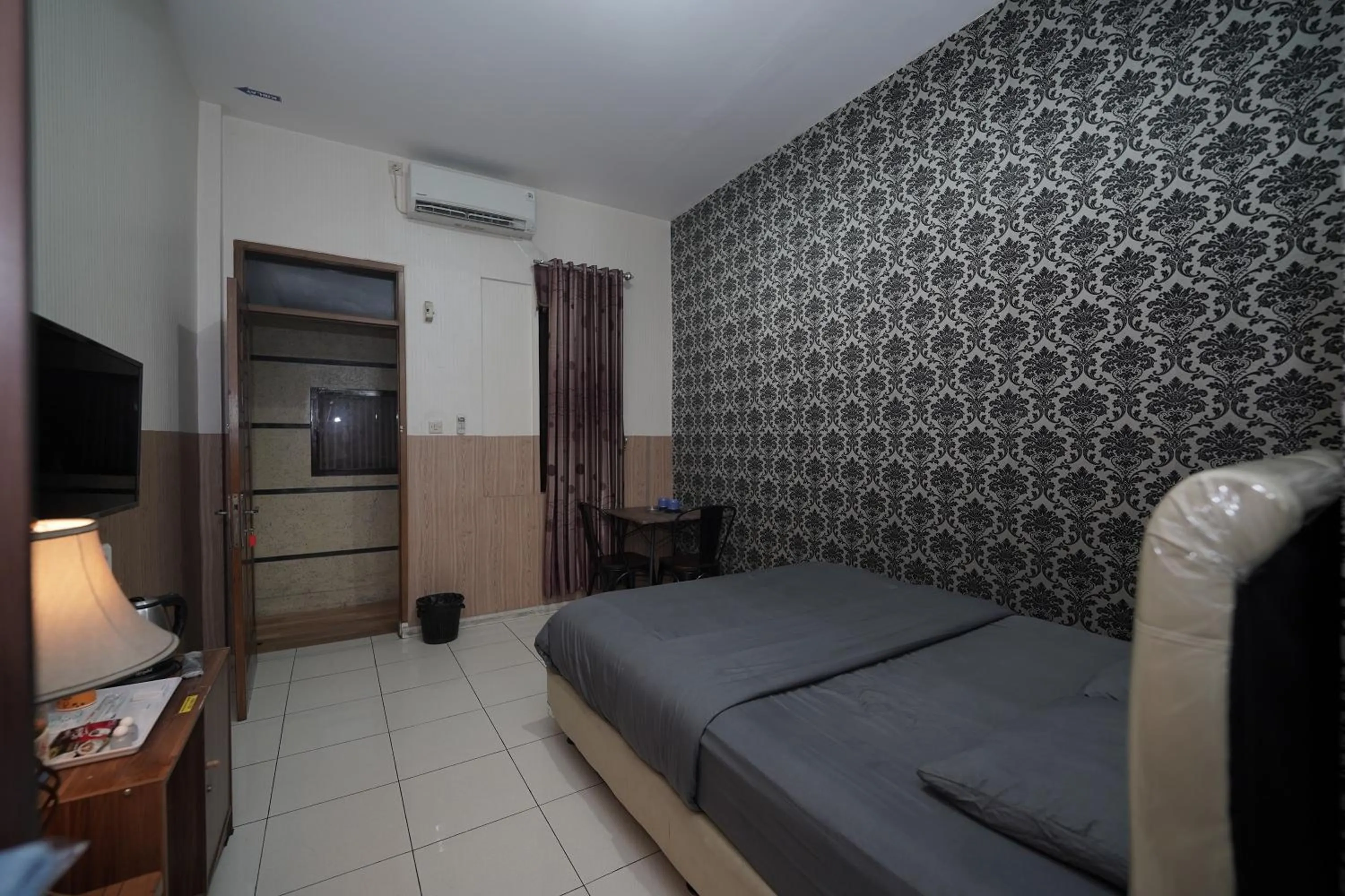 Bedroom, Bed in Hotel Soreang