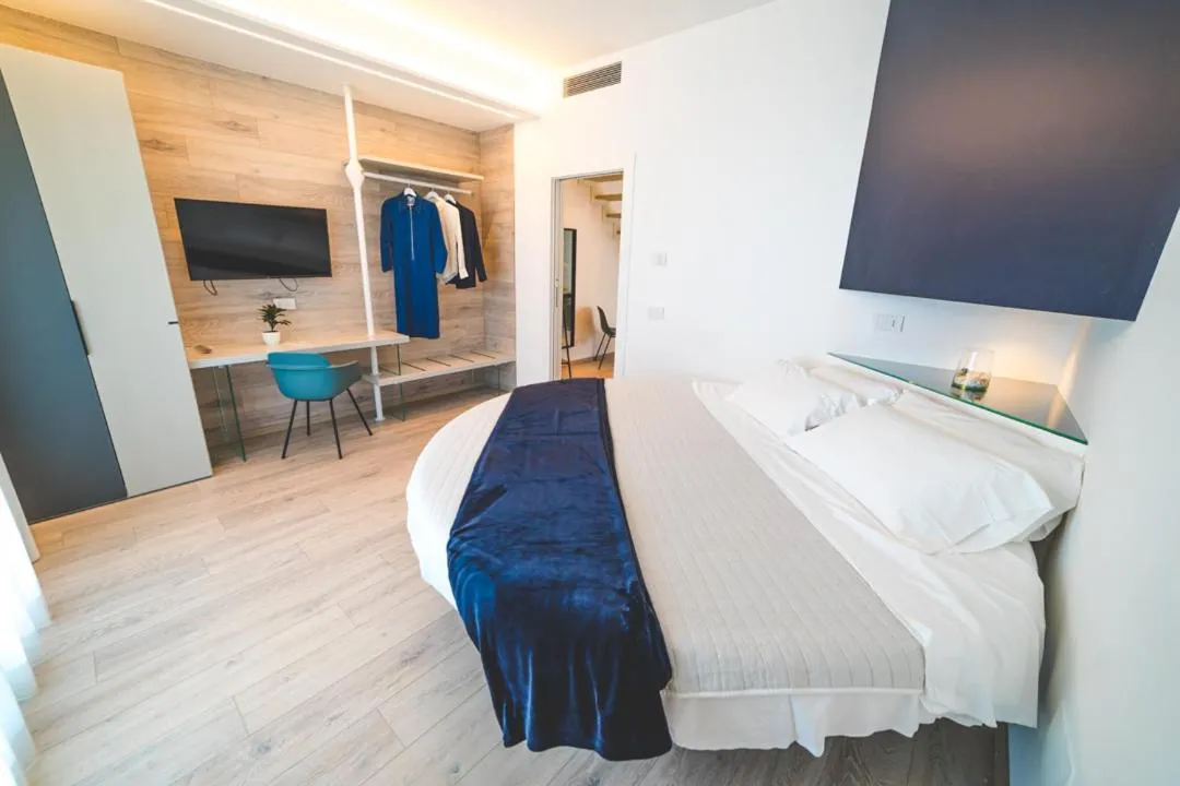 Albamarina Residence