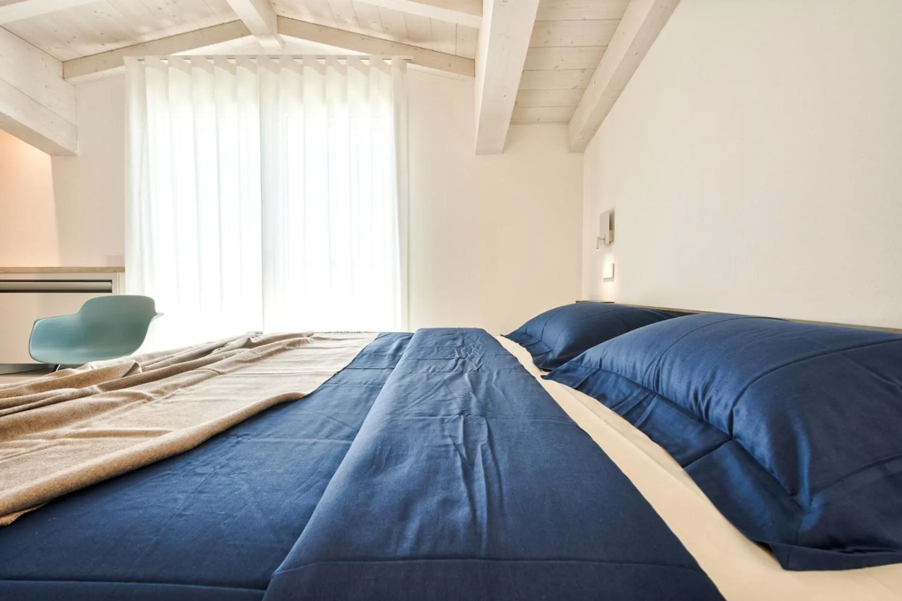 Bed in Albamarina Residence