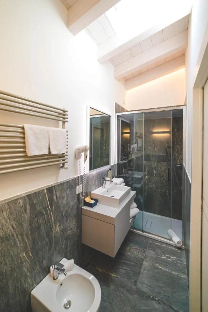 Albamarina Residence