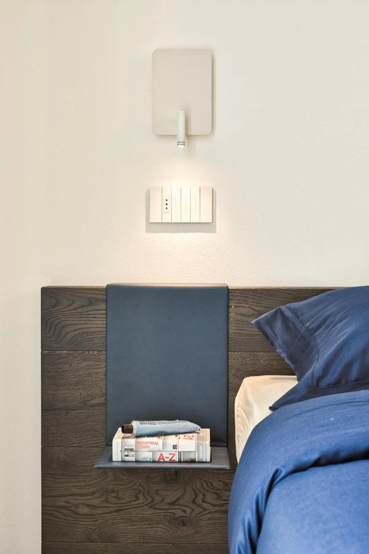 Bed in Albamarina Residence