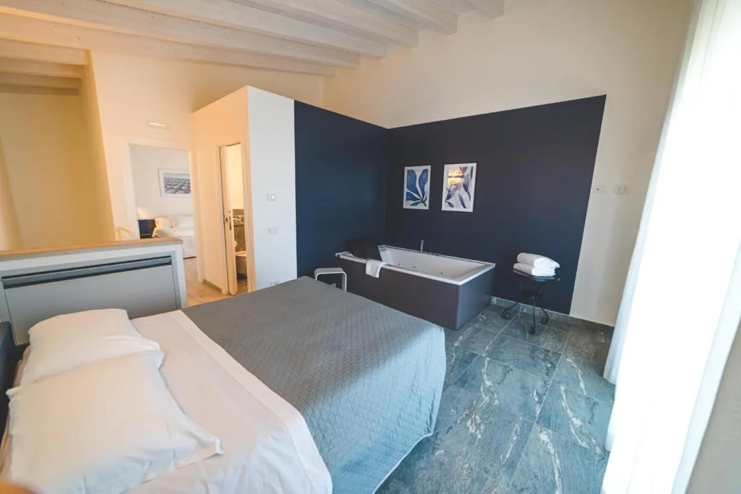 Albamarina Residence