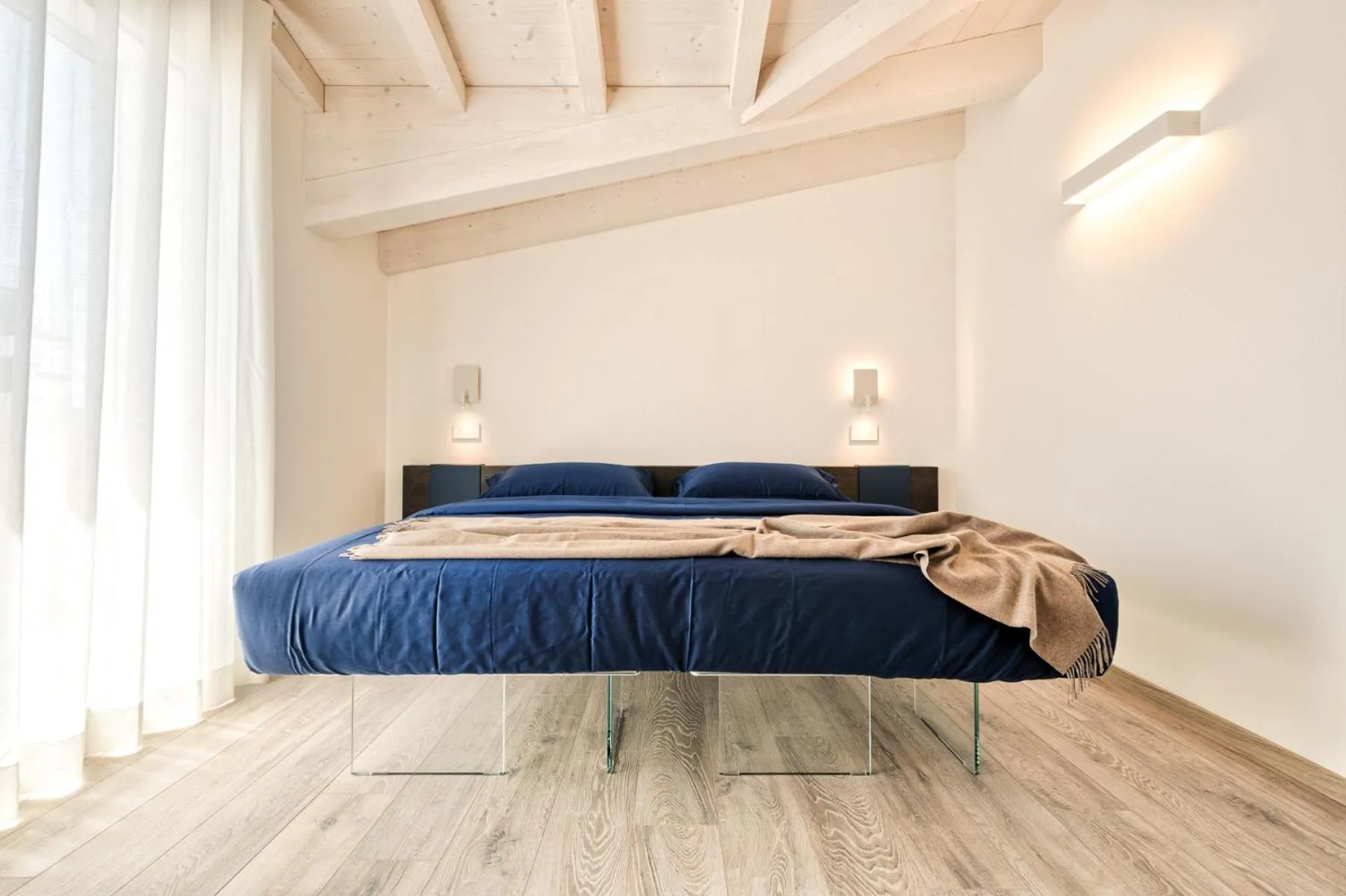 Bed in Albamarina Residence