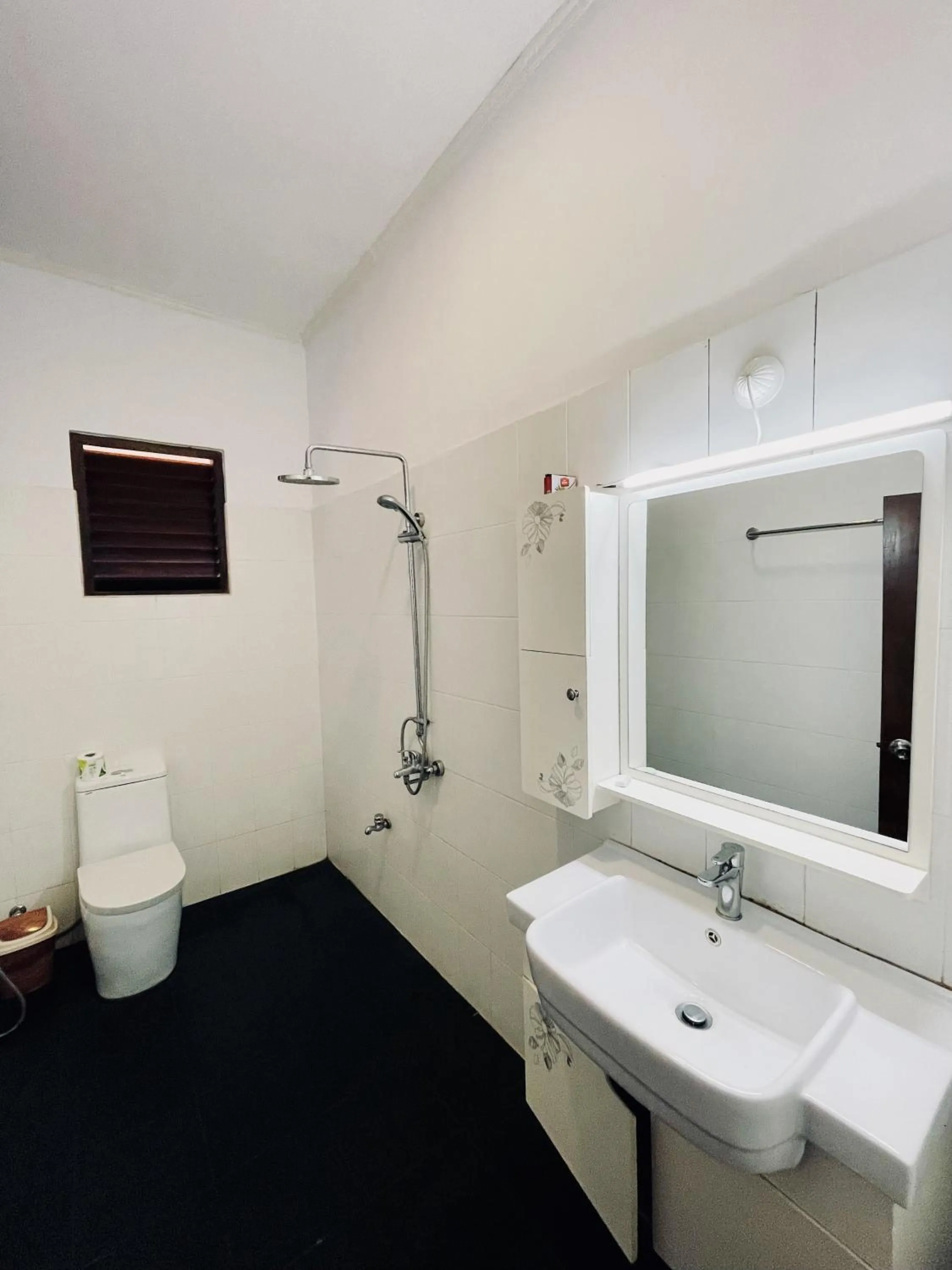 Bathroom in Ravan Resort Tangalle