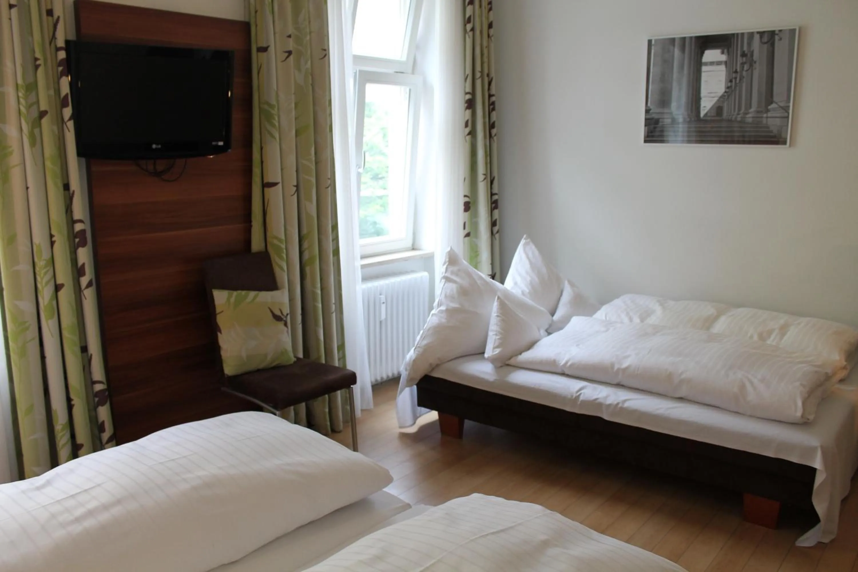 Bed in Hotel am Viktualienmarkt