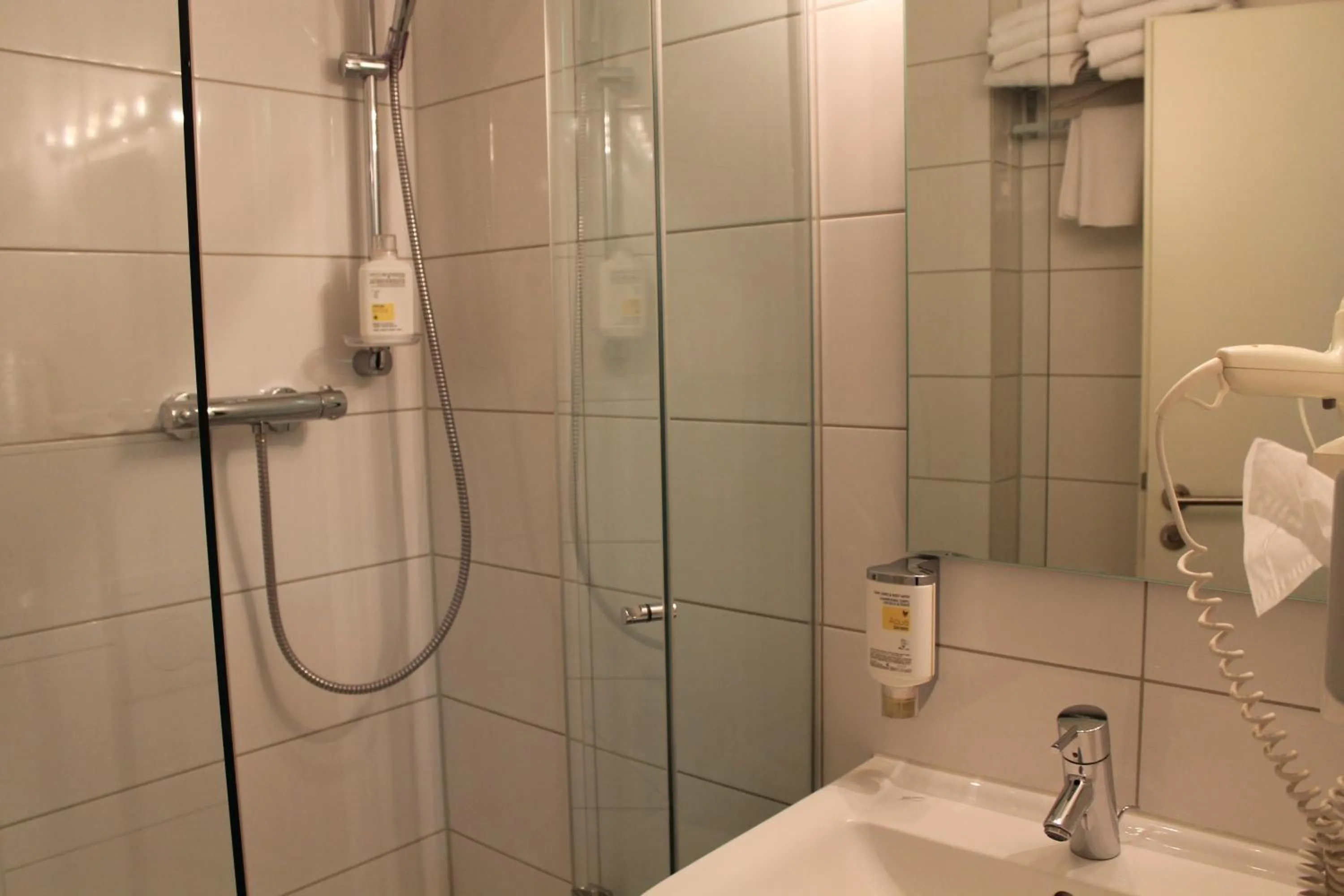 Bathroom in Hotel am Viktualienmarkt