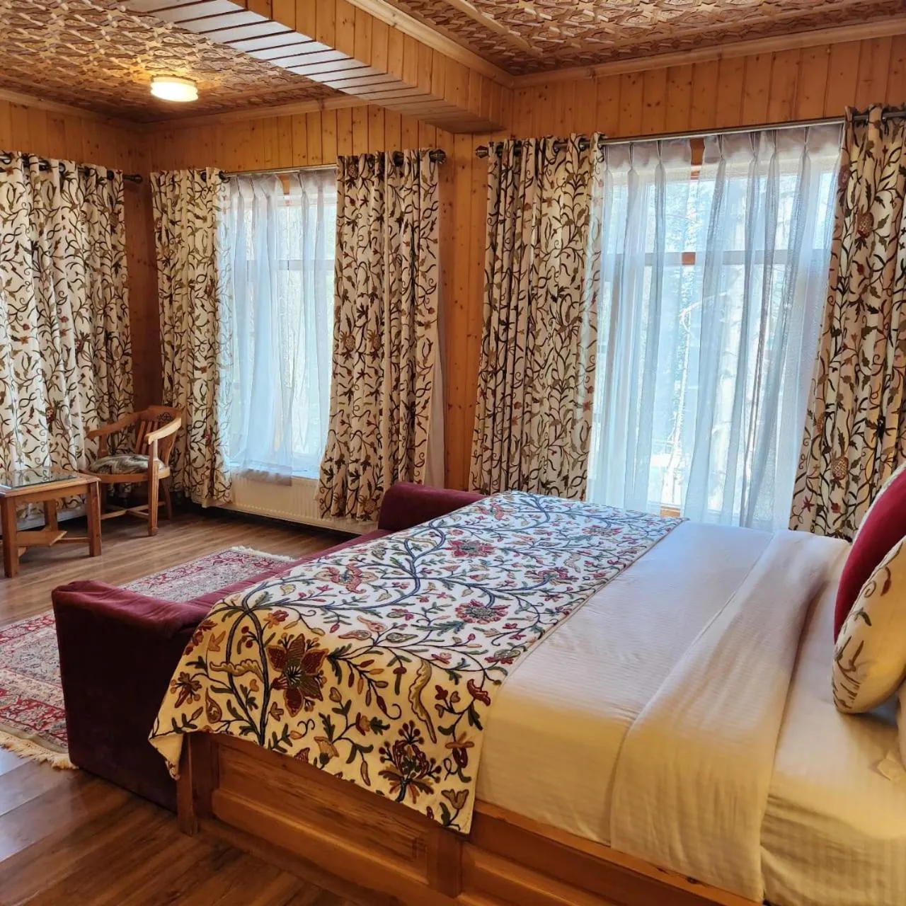 Photo of the whole room, Bed in Shaw Inn by Stay Pattern