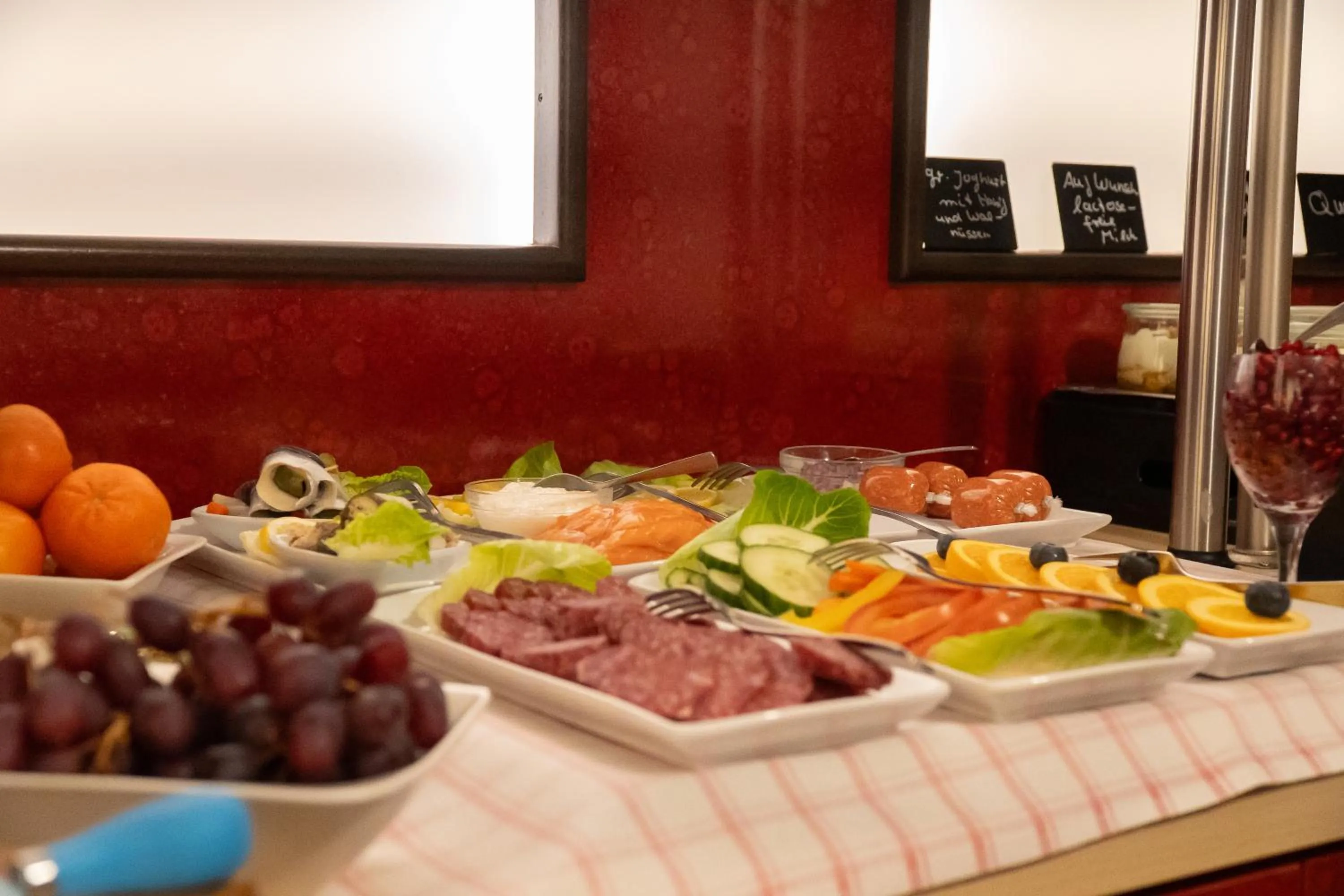 Breakfast in Stadt-gut-Hotel Rheinischer Hof