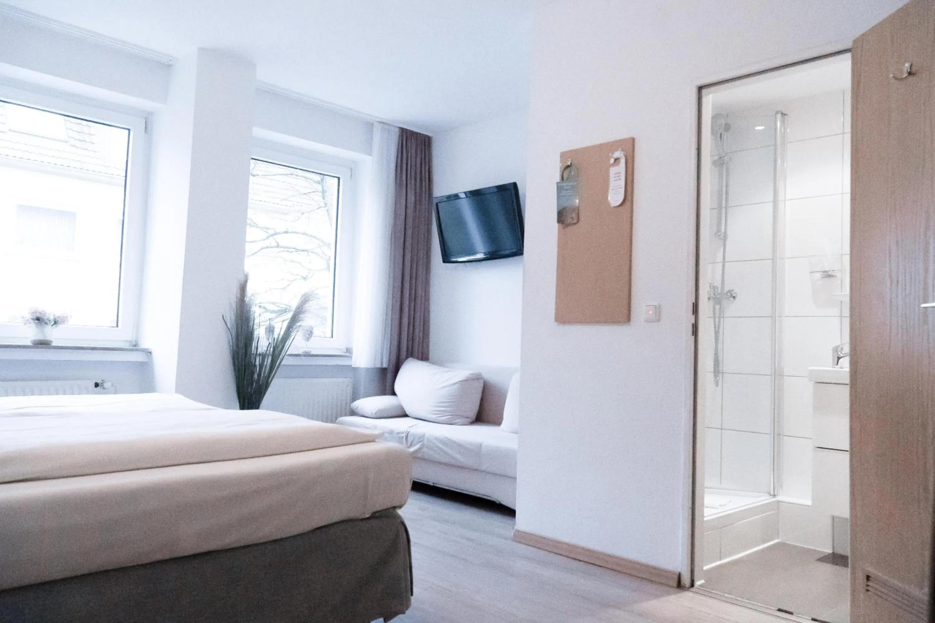 Bed in Stadt-gut-Hotel Rheinischer Hof