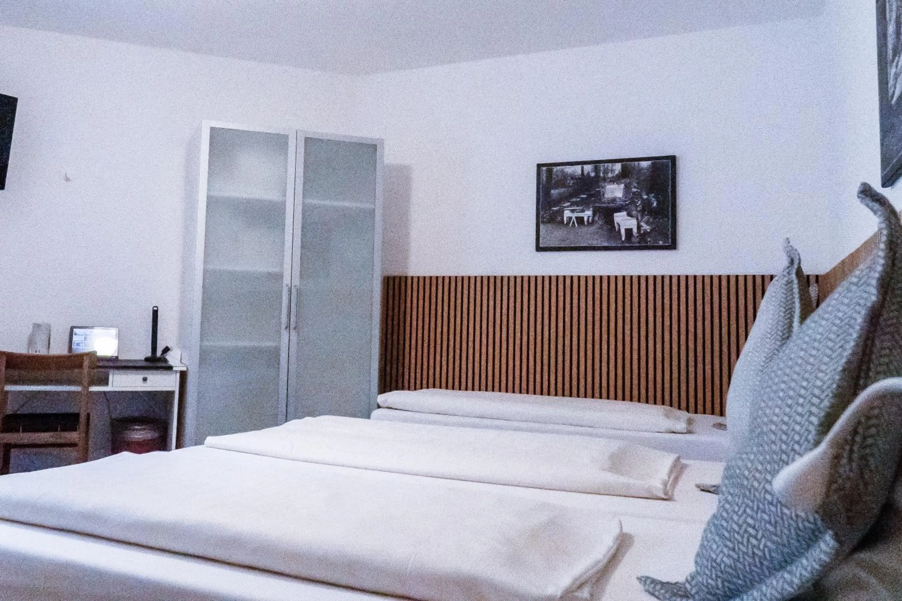 Bed in Stadt-gut-Hotel Rheinischer Hof