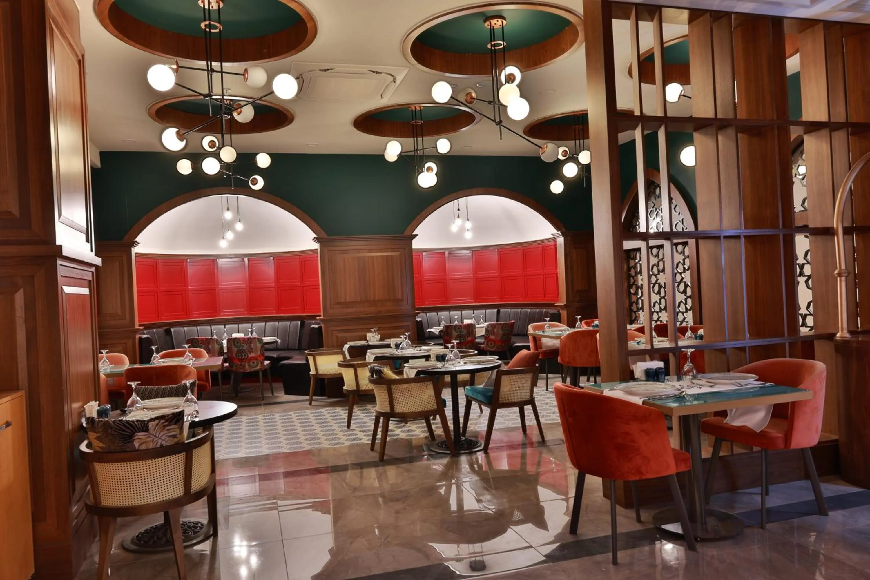 Restaurant/places to eat in Maxeria Blue Didyma