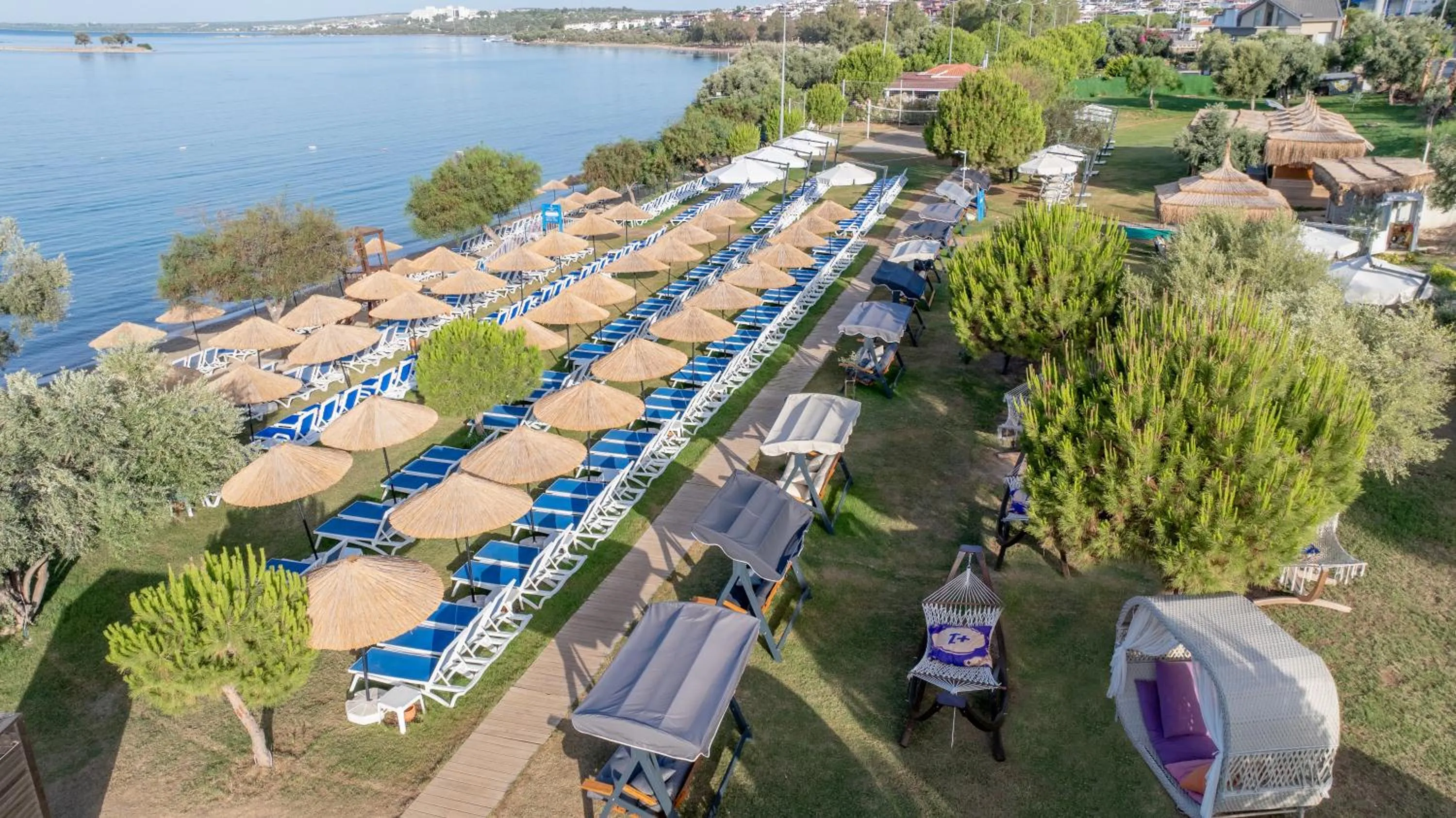 Property building in Maxeria Blue Didyma