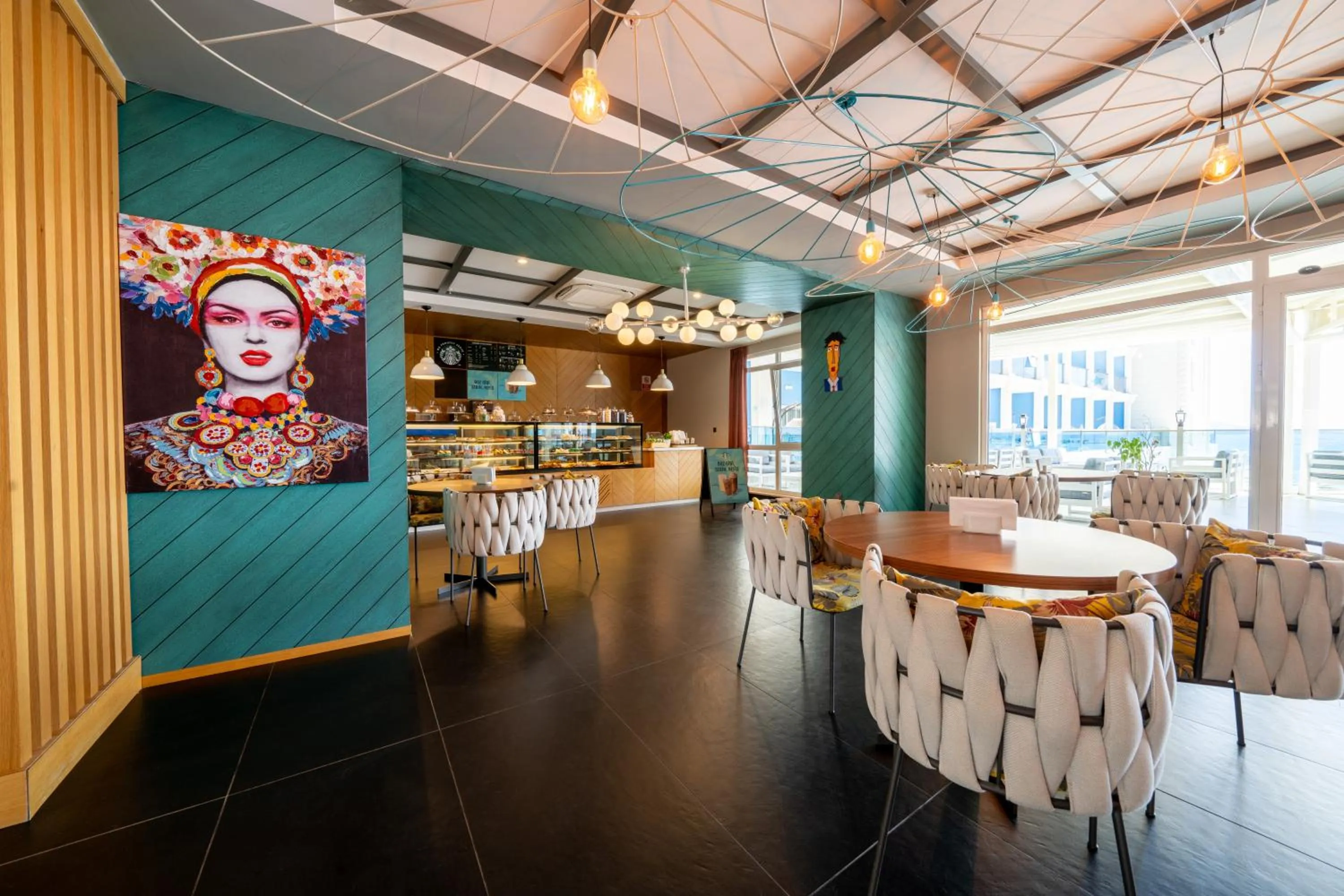 Restaurant/places to eat in Maxeria Blue Didyma