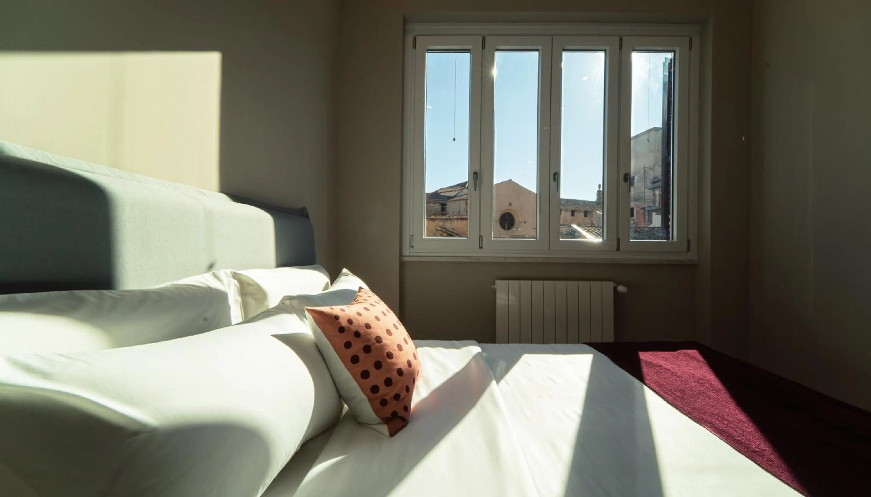 Nearby landmark, Bed in Zefiro Suites