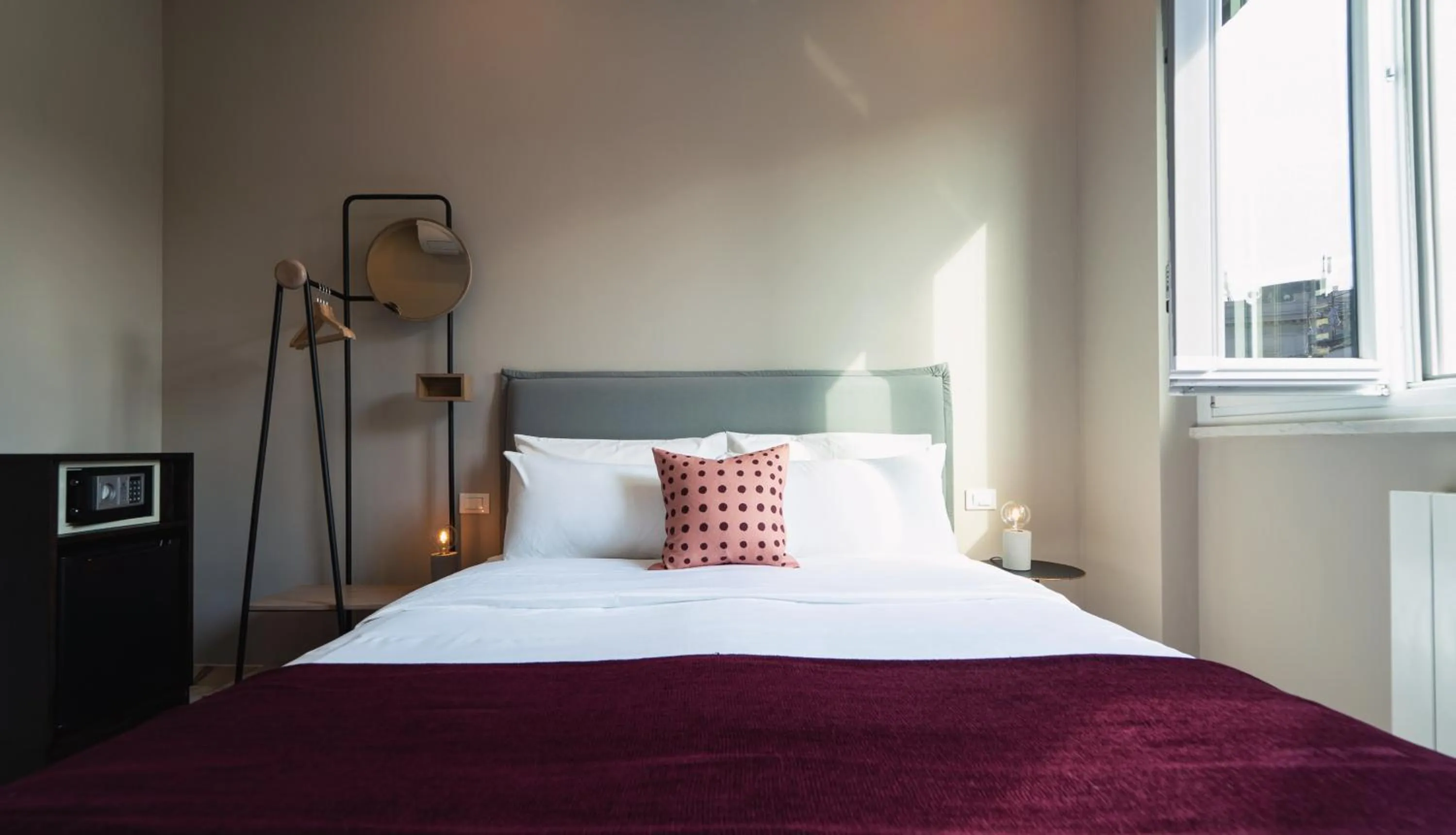 Bed in Zefiro Suites