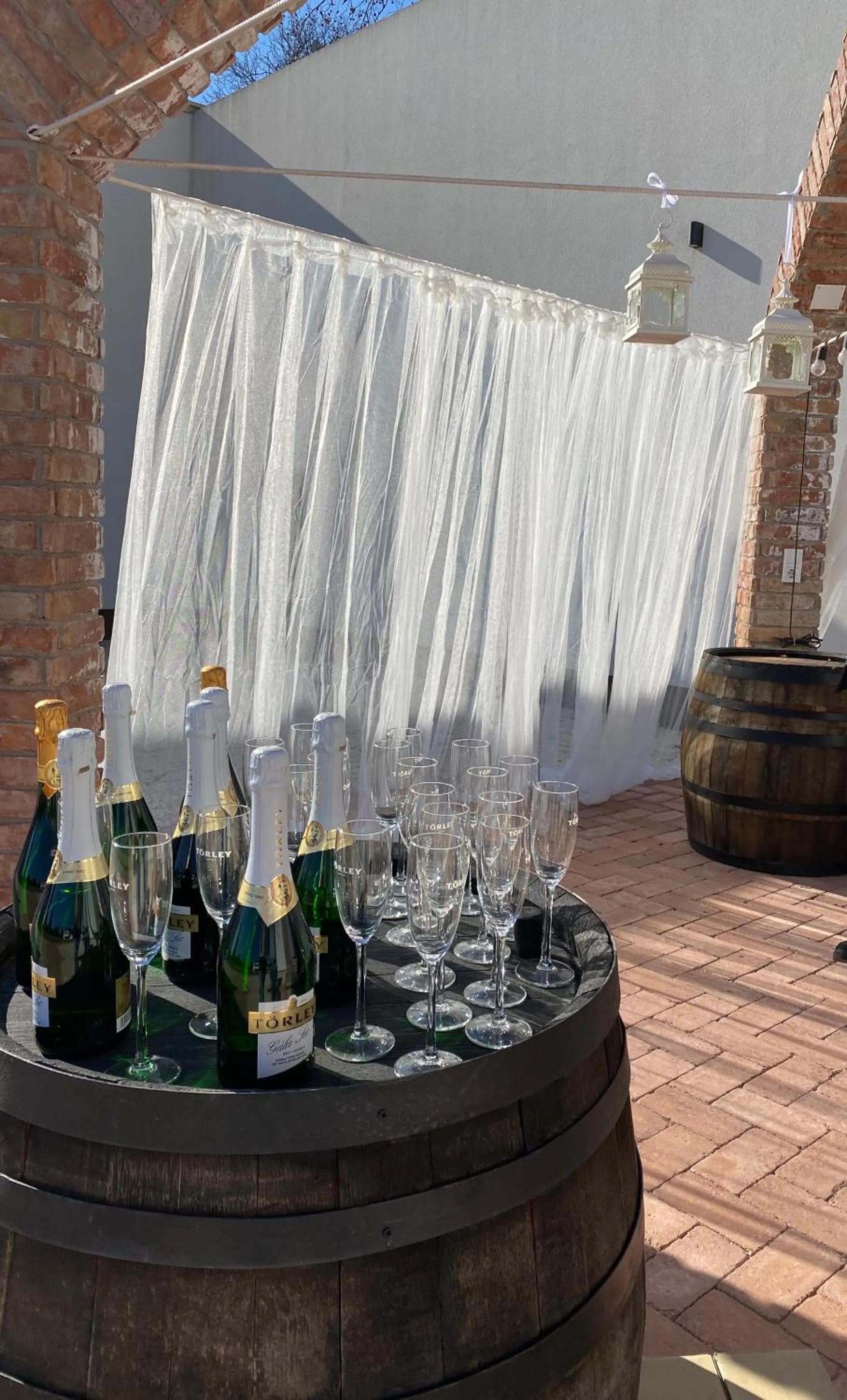 Drinks in Boutique Hotel & Event Center