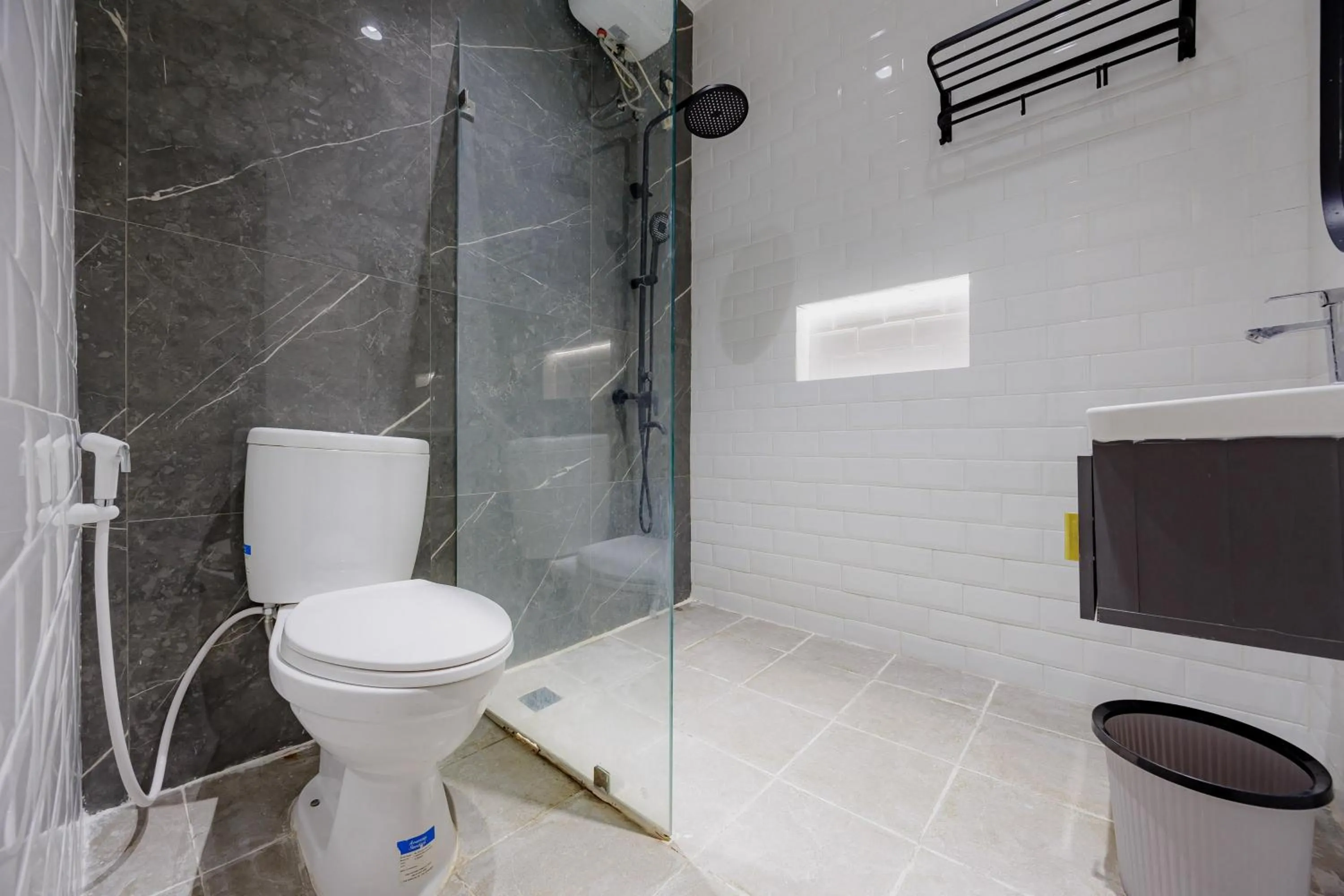 Bathroom in Urbanview Hotel Yampi TB Simatupang