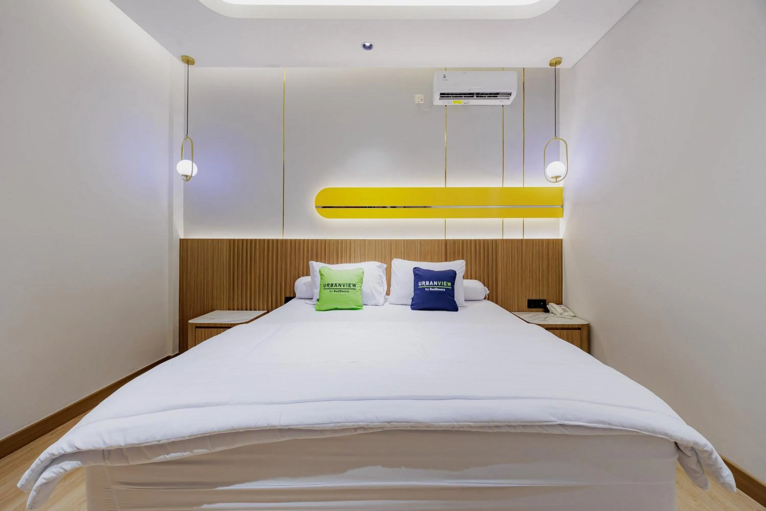 Bedroom, Bed in Urbanview Hotel Yampi TB Simatupang