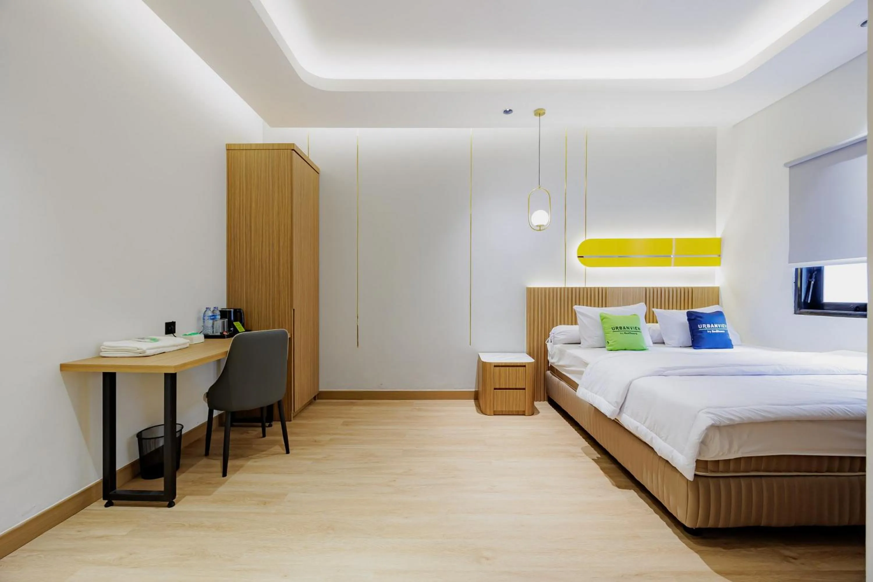 Bedroom, Bed in Urbanview Hotel Yampi TB Simatupang