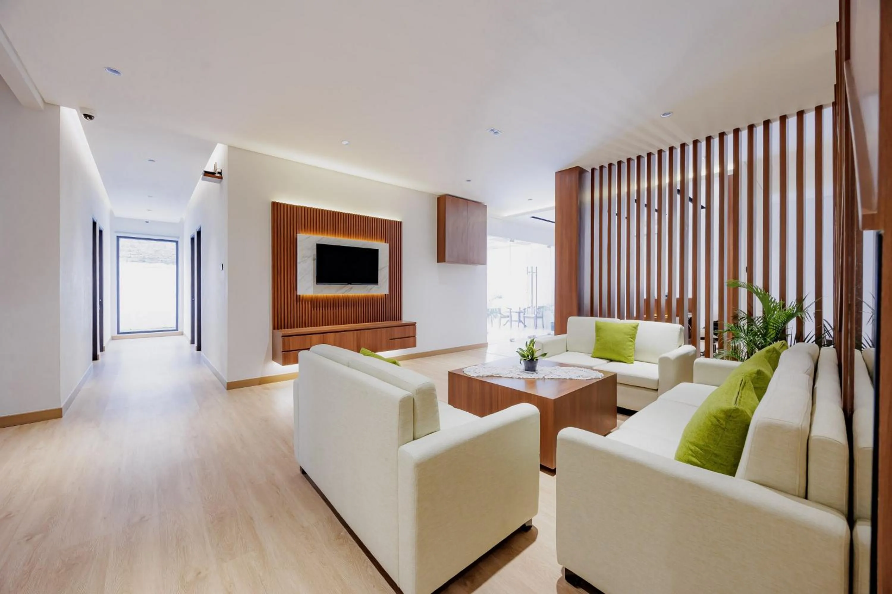 Seating area in Urbanview Hotel Yampi TB Simatupang