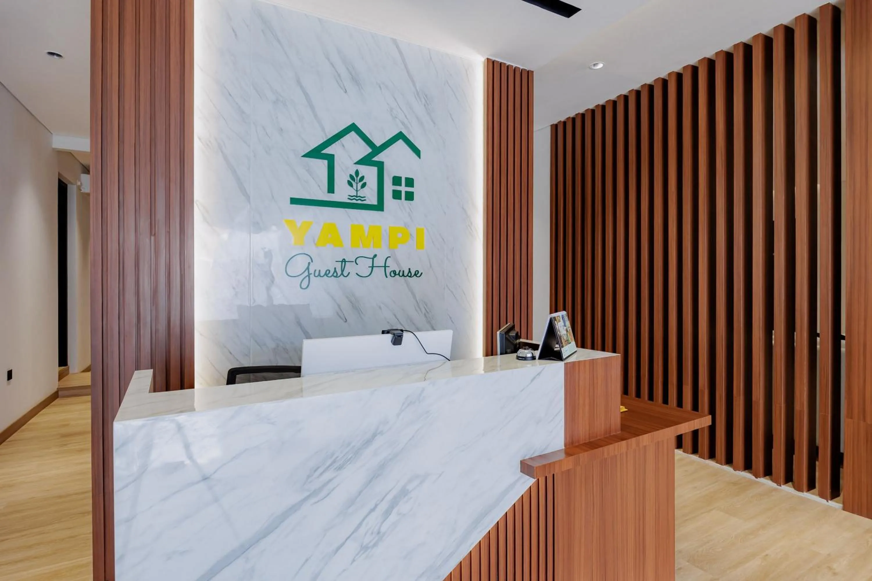 Lobby or reception in Urbanview Hotel Yampi TB Simatupang