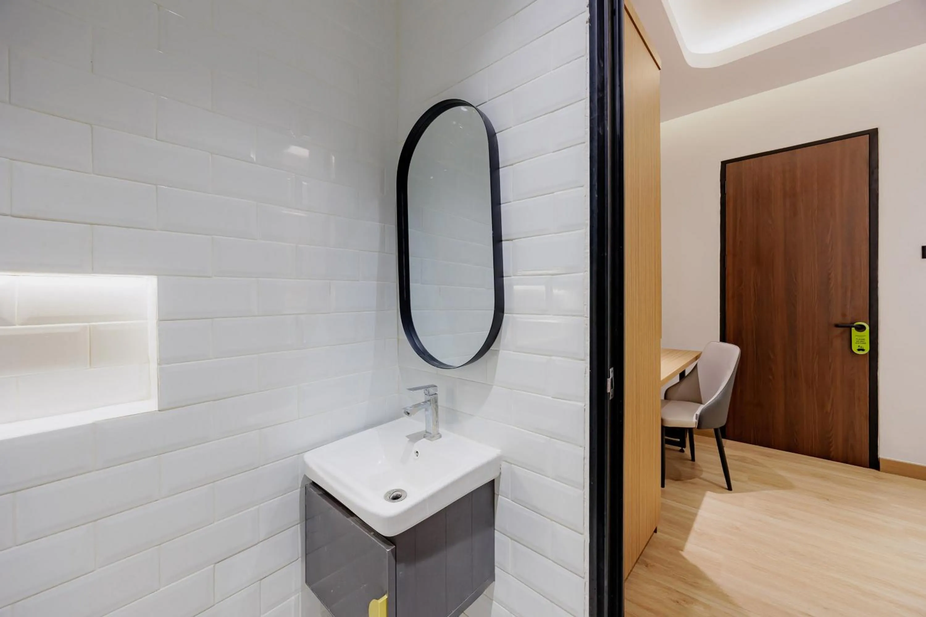 Bathroom in Urbanview Hotel Yampi TB Simatupang