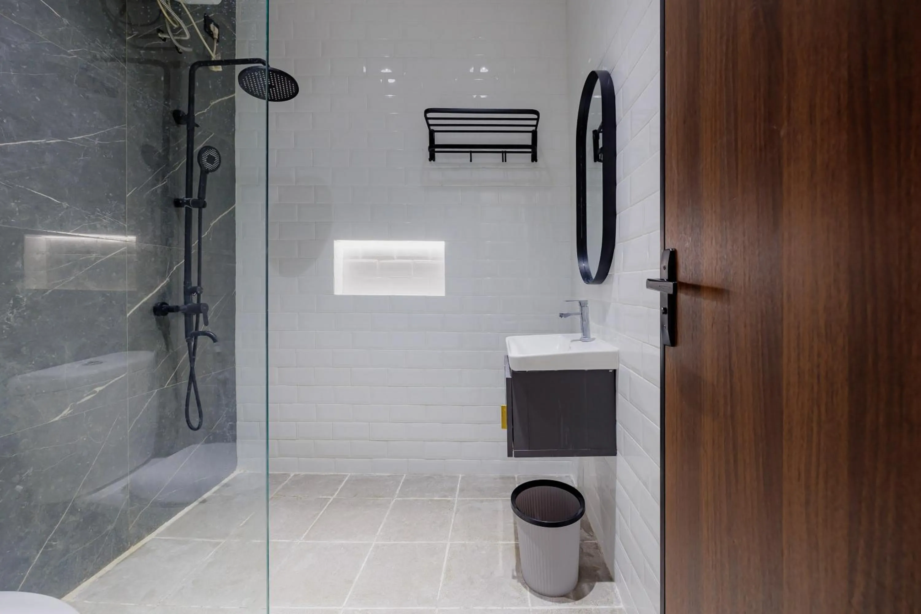 Bathroom in Urbanview Hotel Yampi TB Simatupang