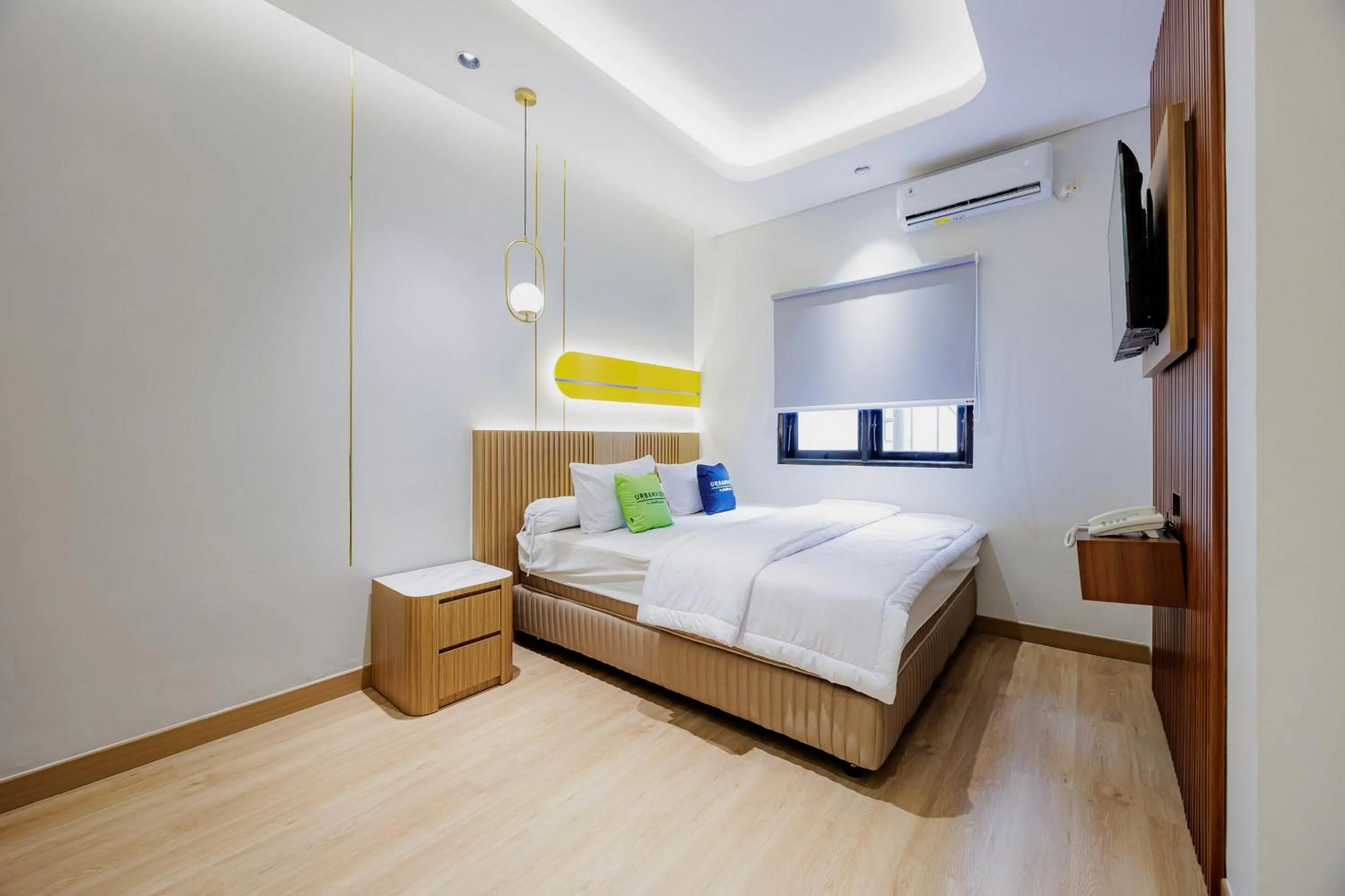 Bedroom, Bed in Urbanview Hotel Yampi TB Simatupang