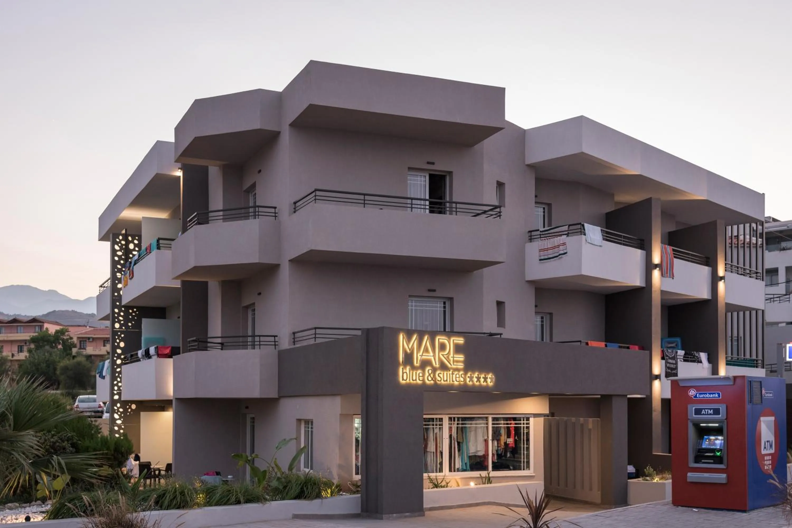 Mare Blue Suites