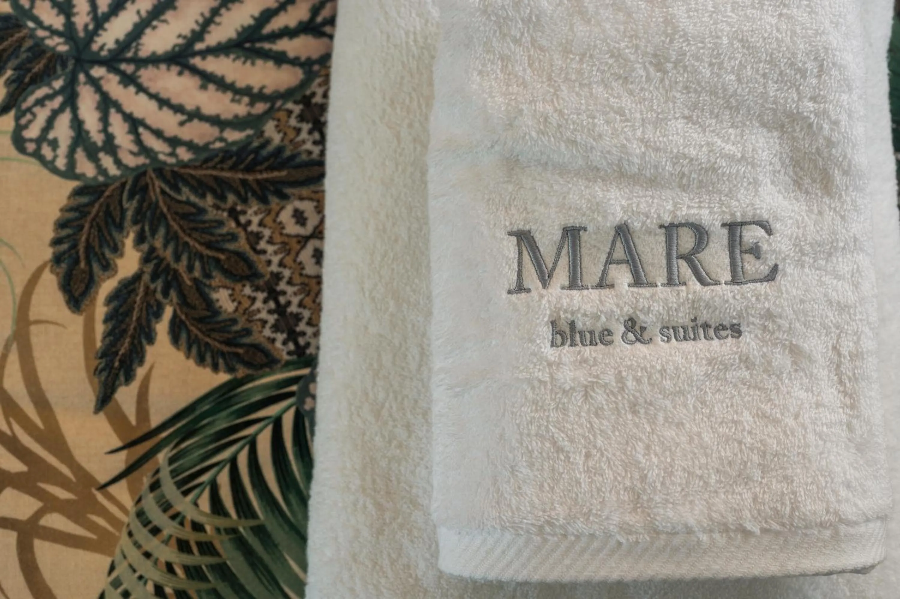 Mare Blue Suites