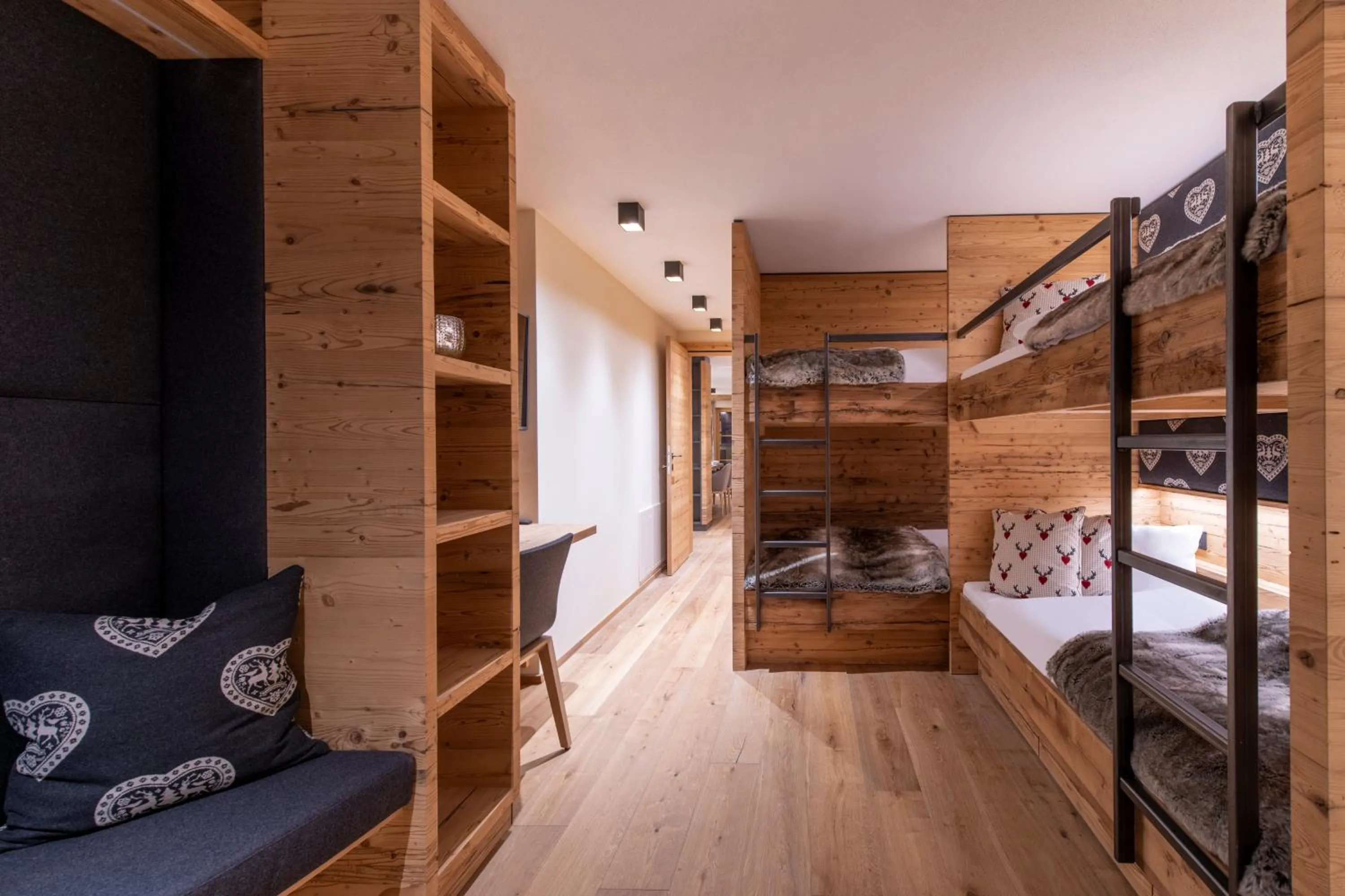 Bed in Brunnenhof Luxury Apartments