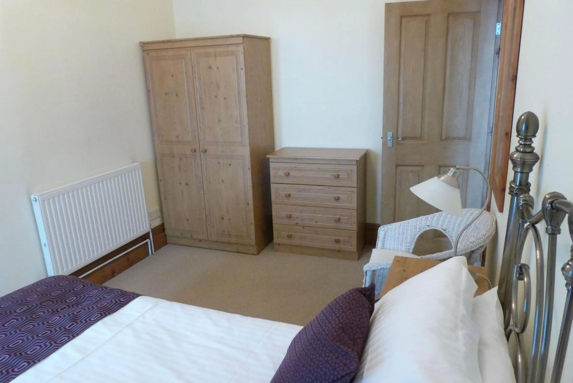 Photo of the whole room, Bed in Hurst Dene Aparthotel