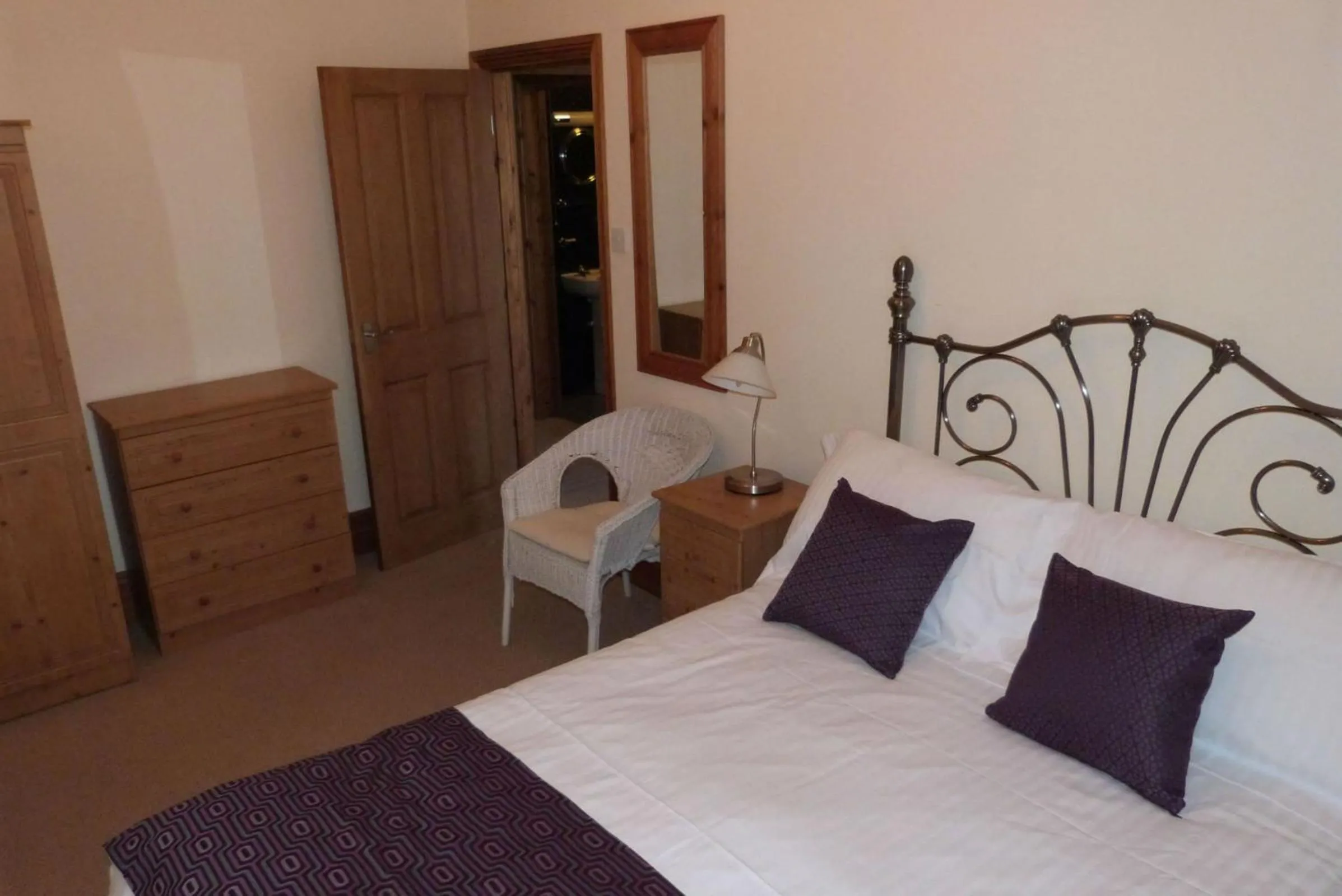 Bed in Hurst Dene Aparthotel