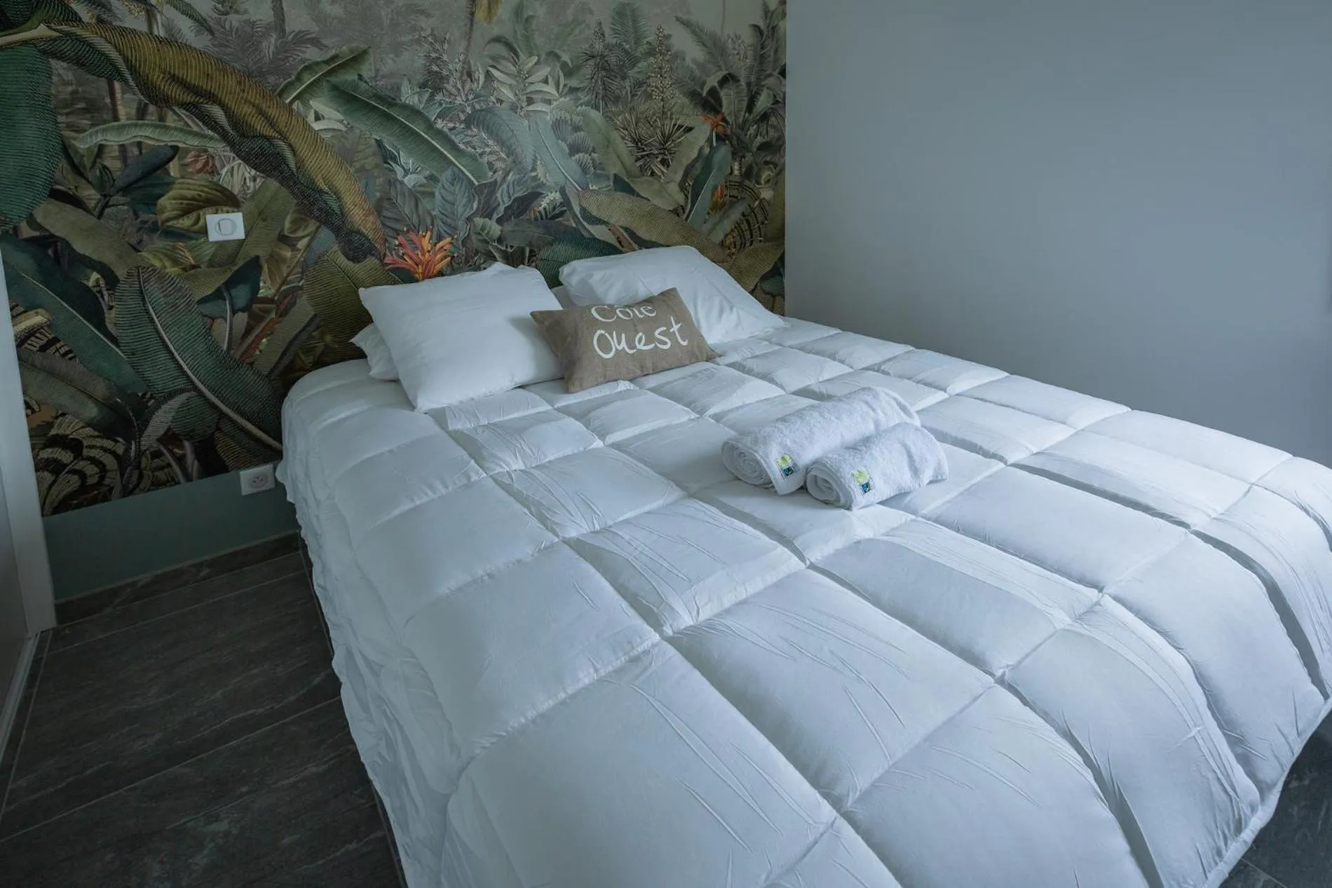 Other in L'AVANT SCENE