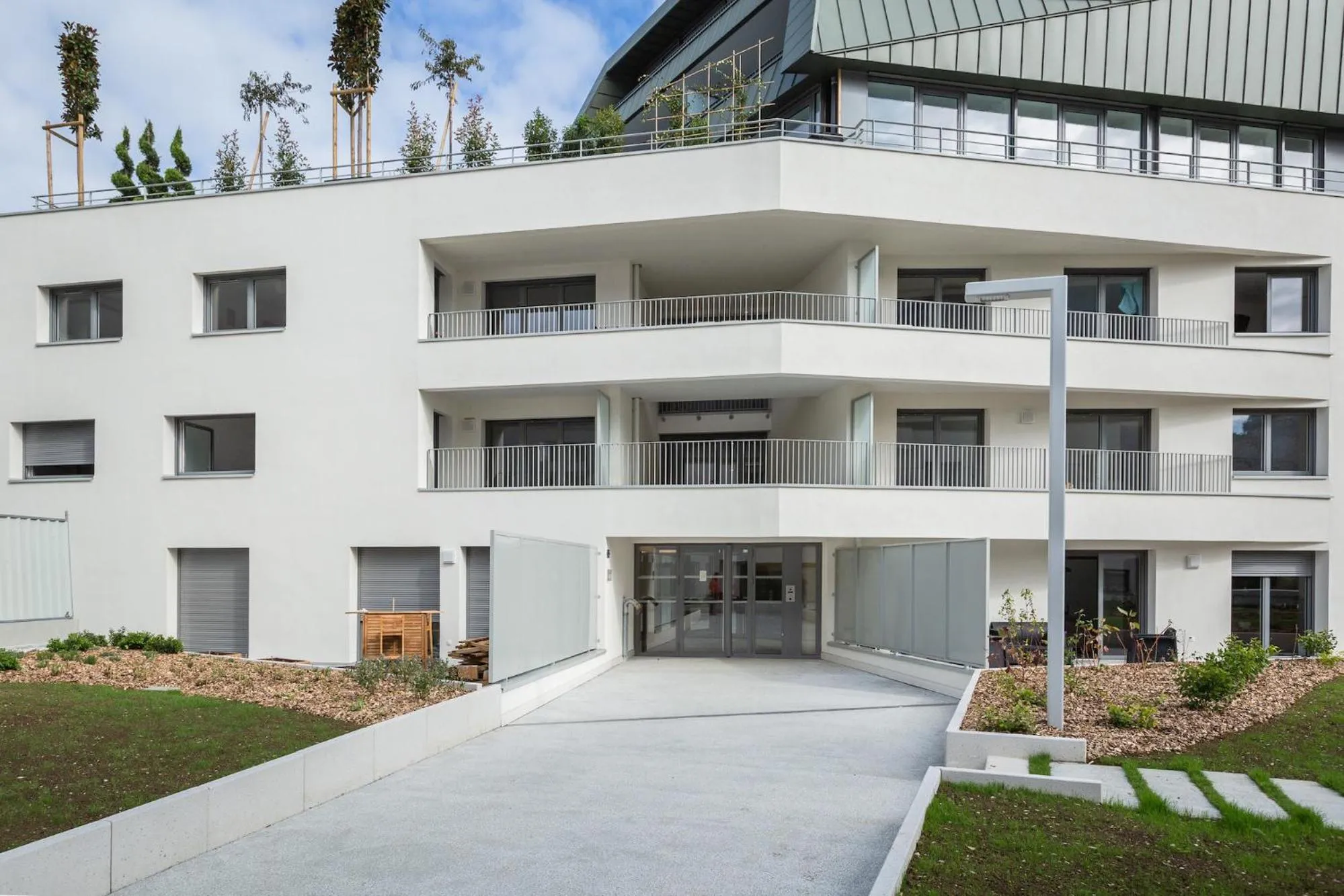 Other in L'AVANT SCENE