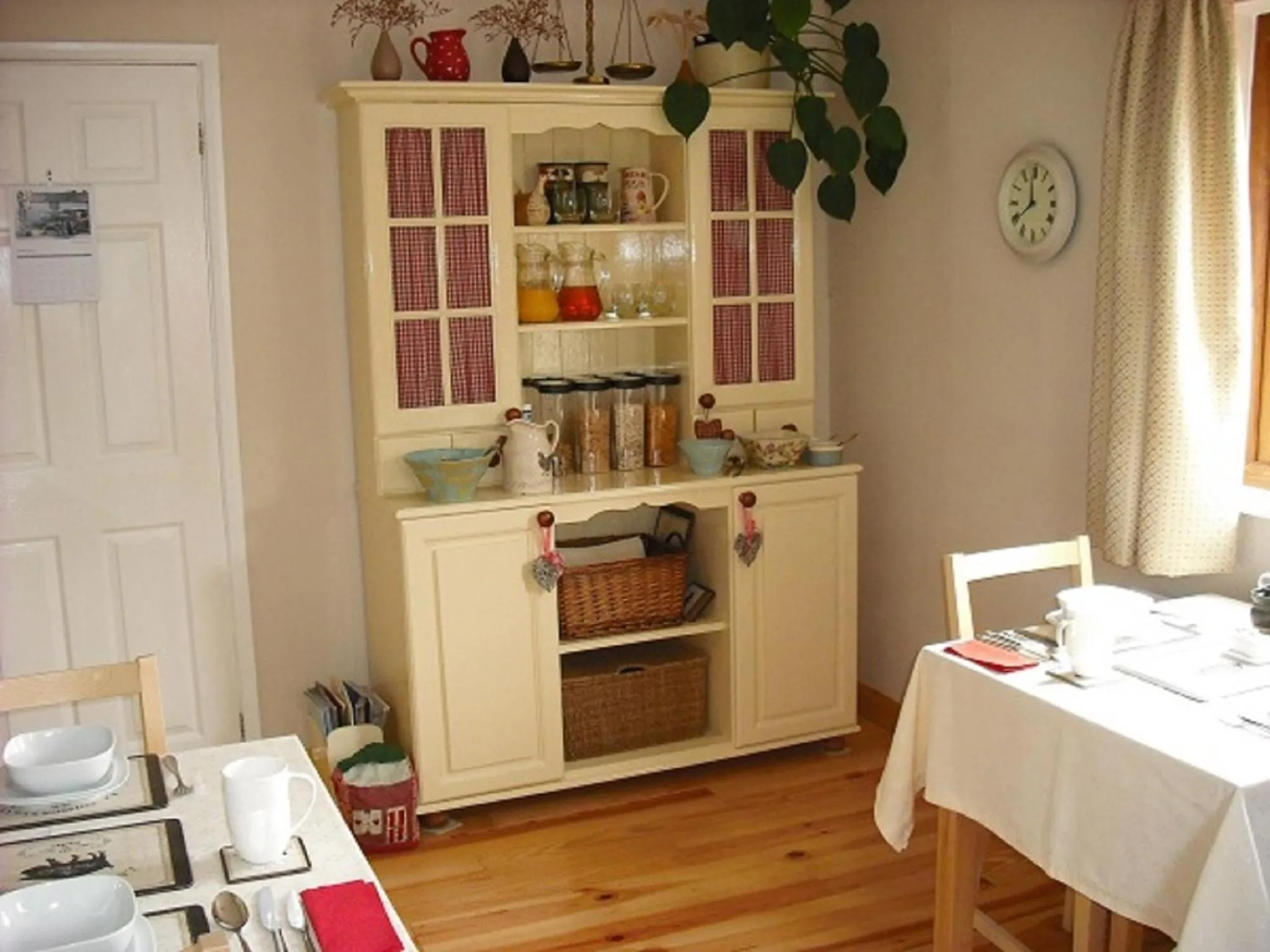 Restaurant/places to eat in Innisfree Cottage