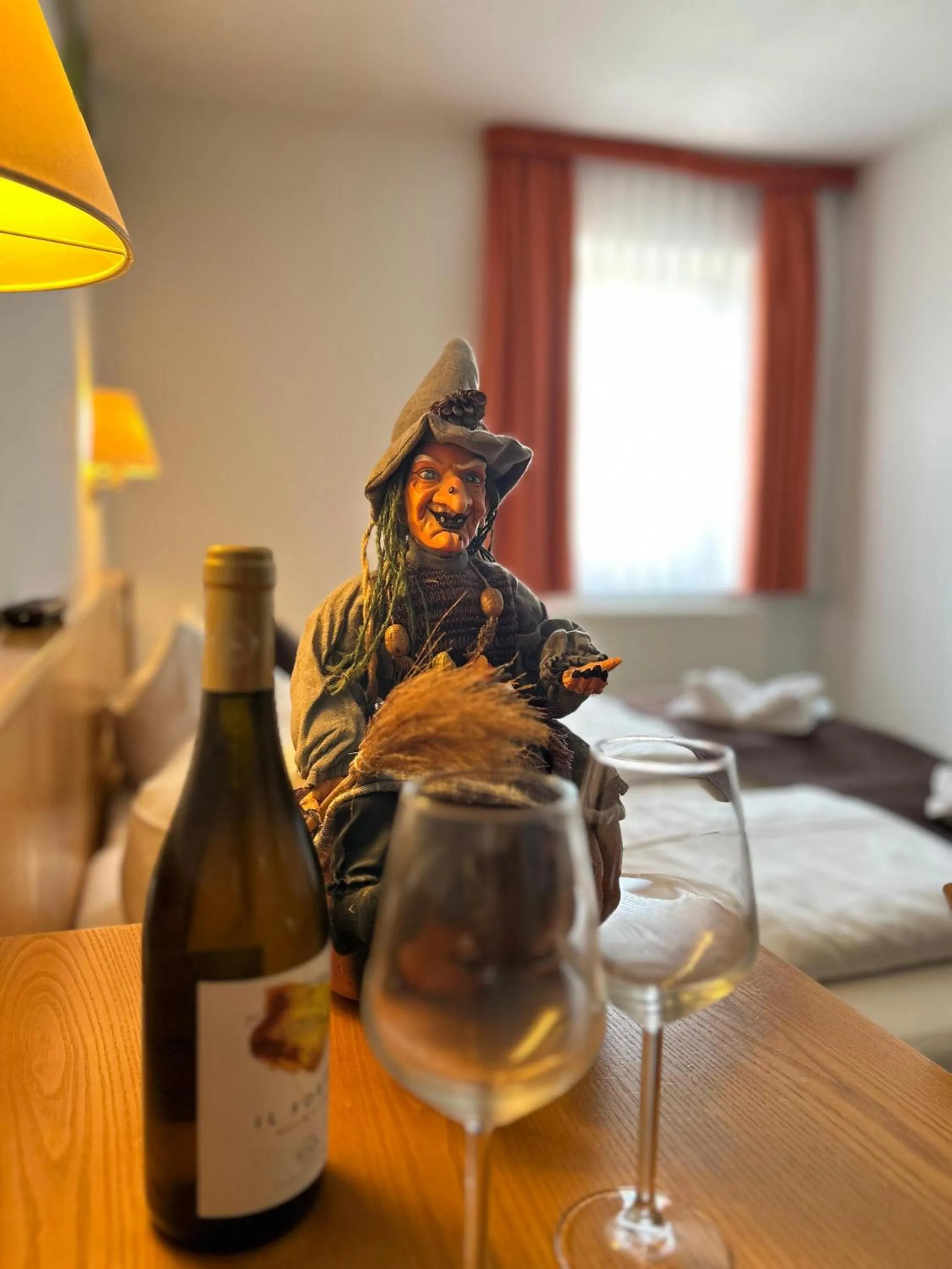 Bedroom in Hotel Domschatz