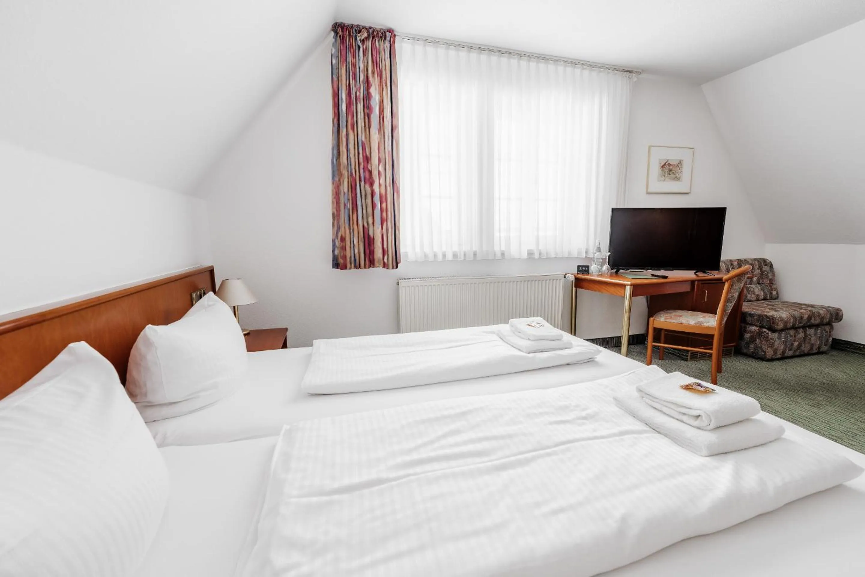 Bedroom, Bed in Hotel Domschatz