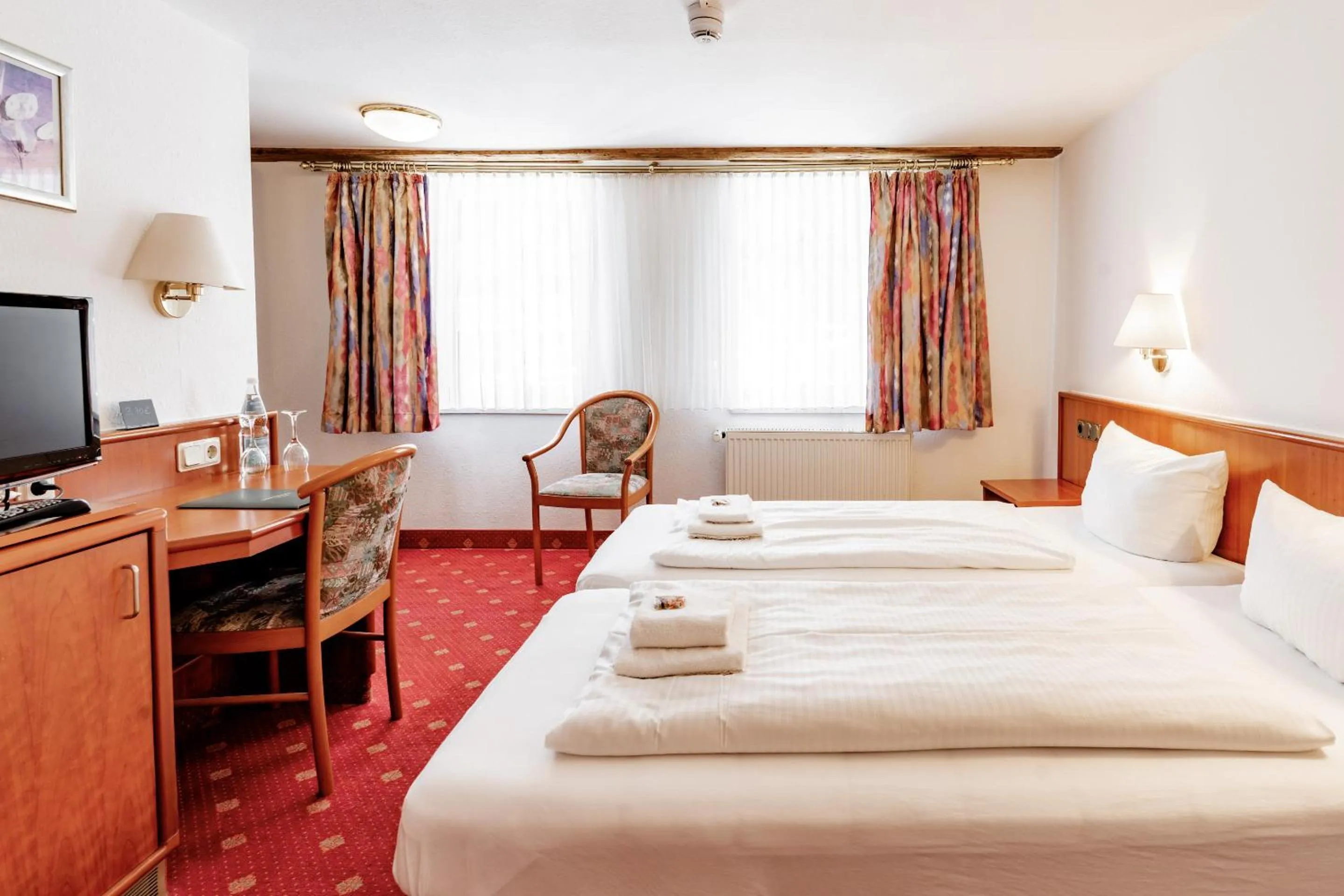 Bedroom, Bed in Hotel Domschatz