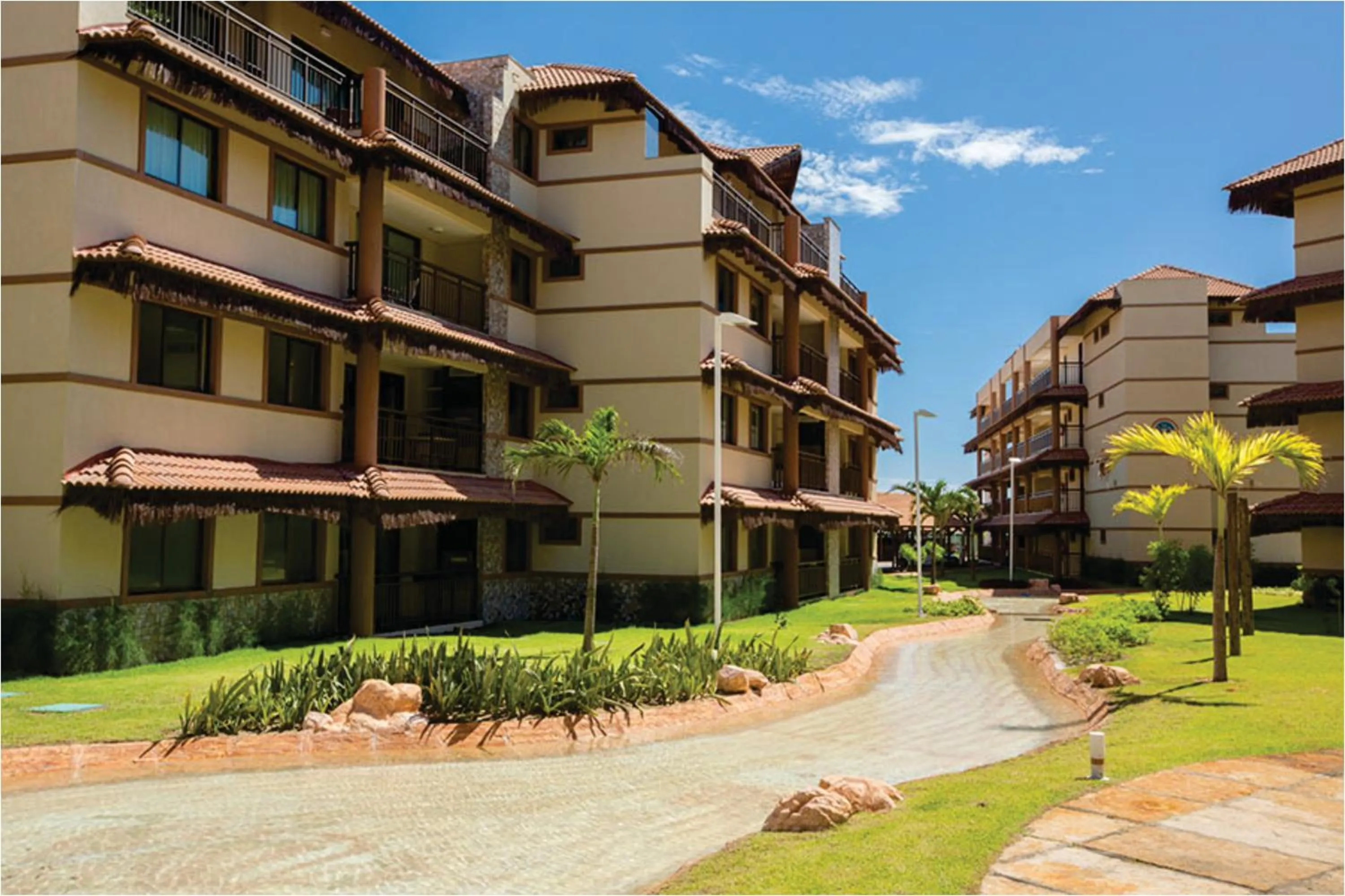 Property building in Manhattan Beach Riviera