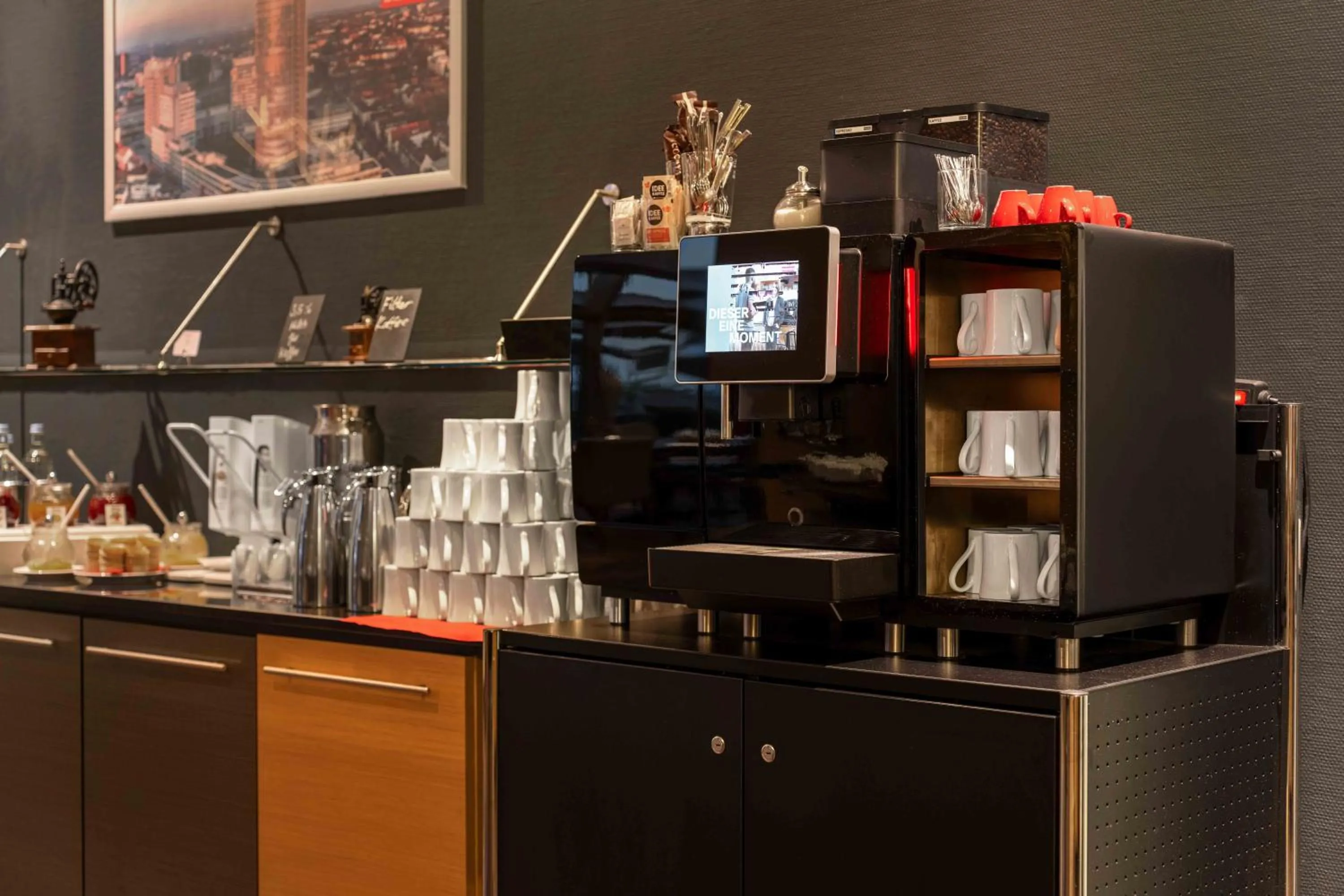 Food and drinks in Ramada by Wyndham Essen